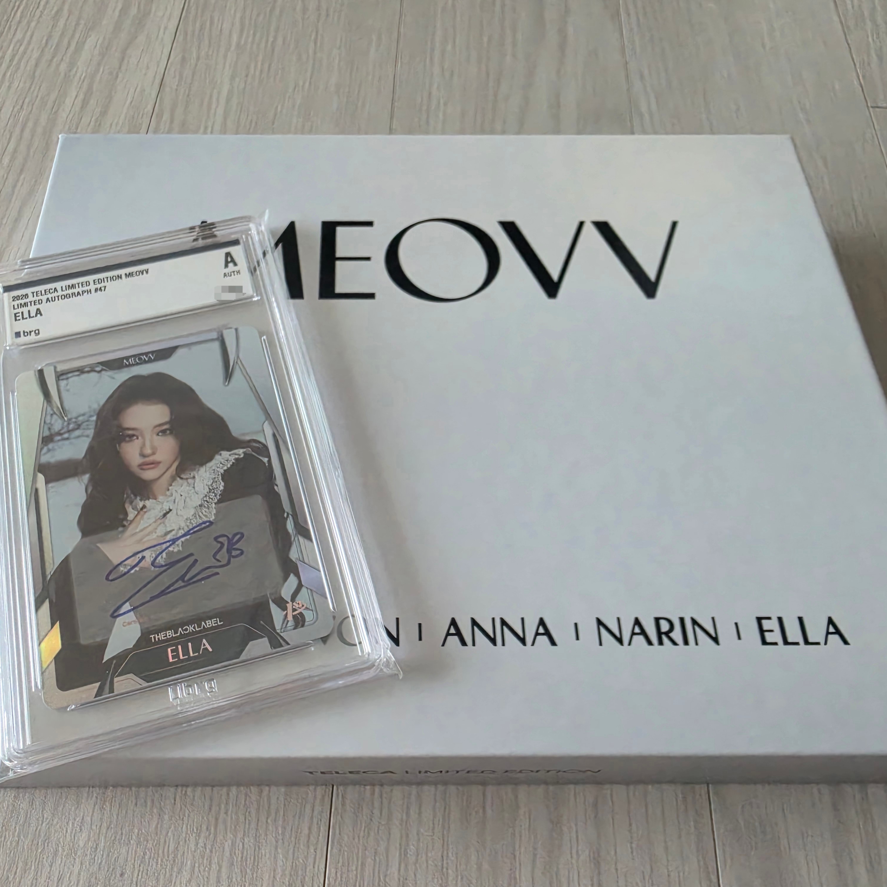 MEOVV TELECA LIMITED EDITION 착용 스타일