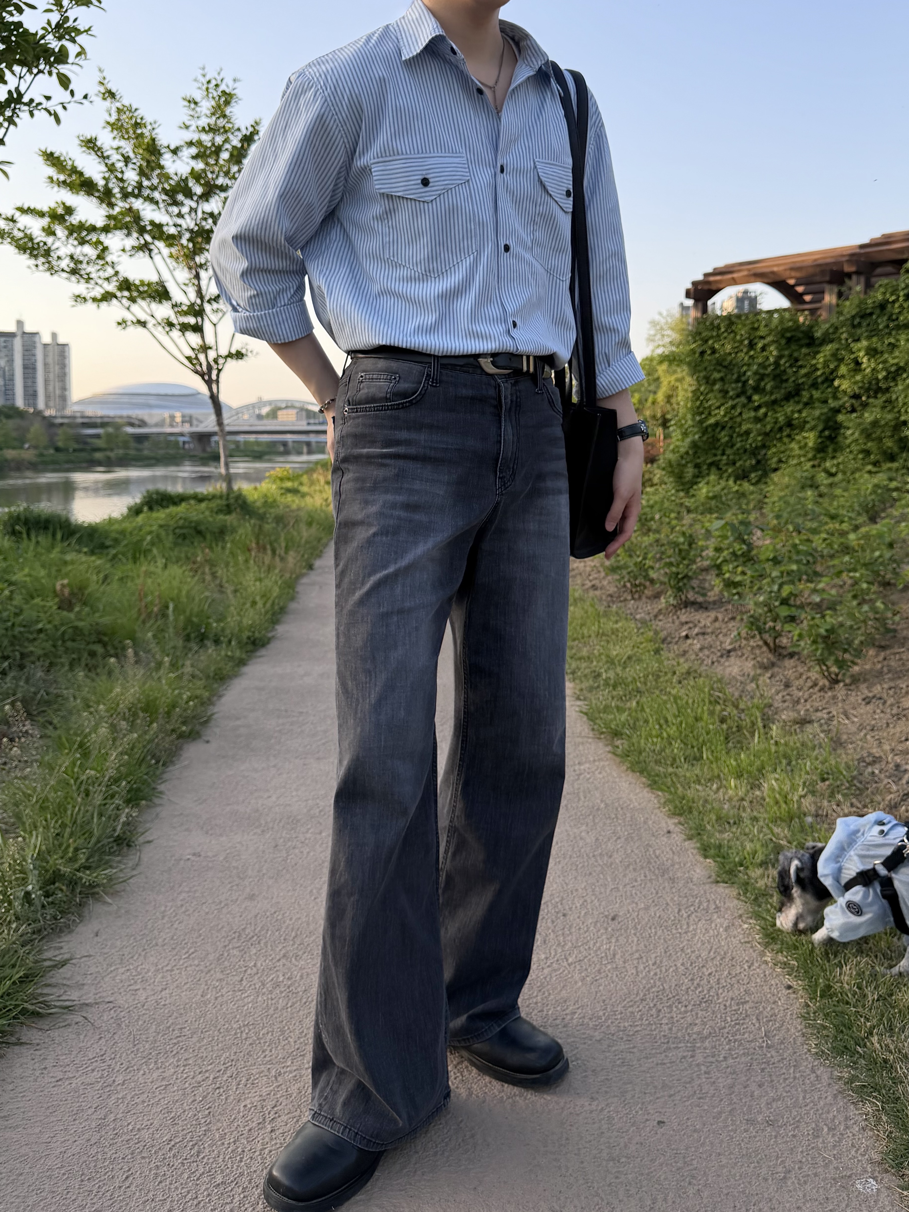 텔파 미디움 쇼핑백 블랙, 디젤 Dx1434 오벌 디 로고 마노 비즈 브레이슬릿 블랙 착용 스타일 - 4