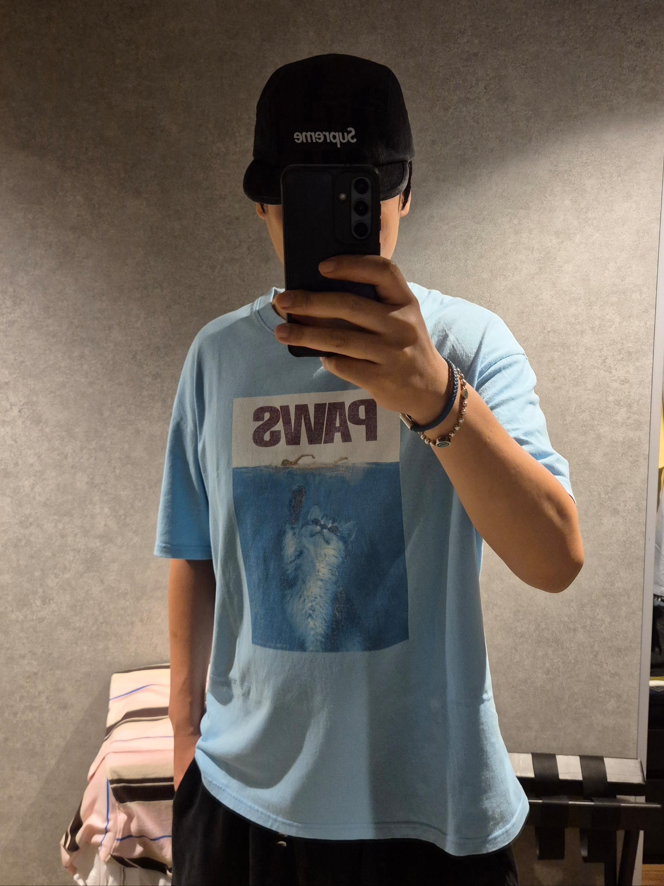 Supreme Denim Camp Cap Black - 24FW, Undermycar MU.127 Classic Logo Brush Washed Sweat Shorts Black 착용 스타일 - 3