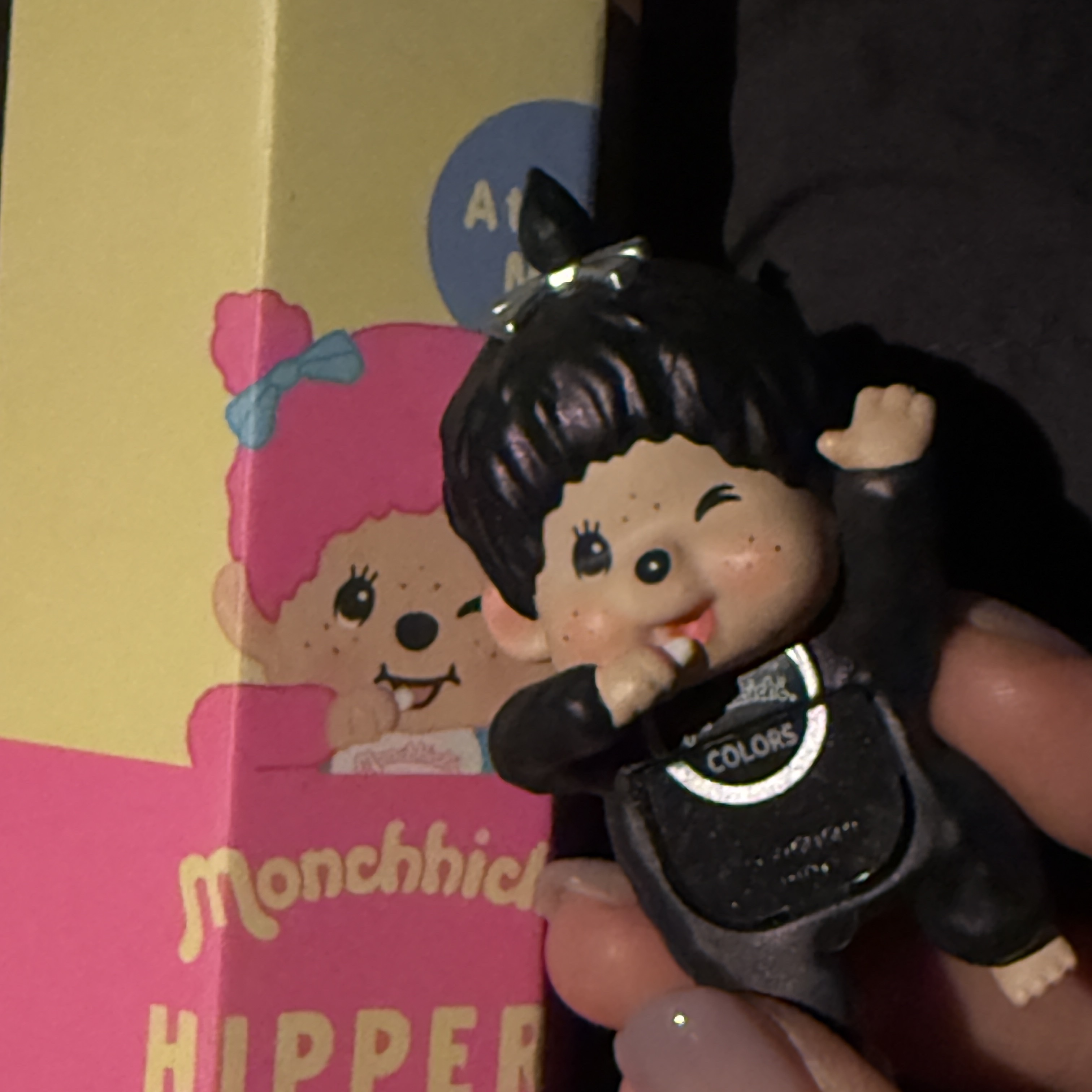 Sonny Angel x Monchhichi Colors Wink Series Hippers Sealed Case (1 Blind Box) 착용 스타일