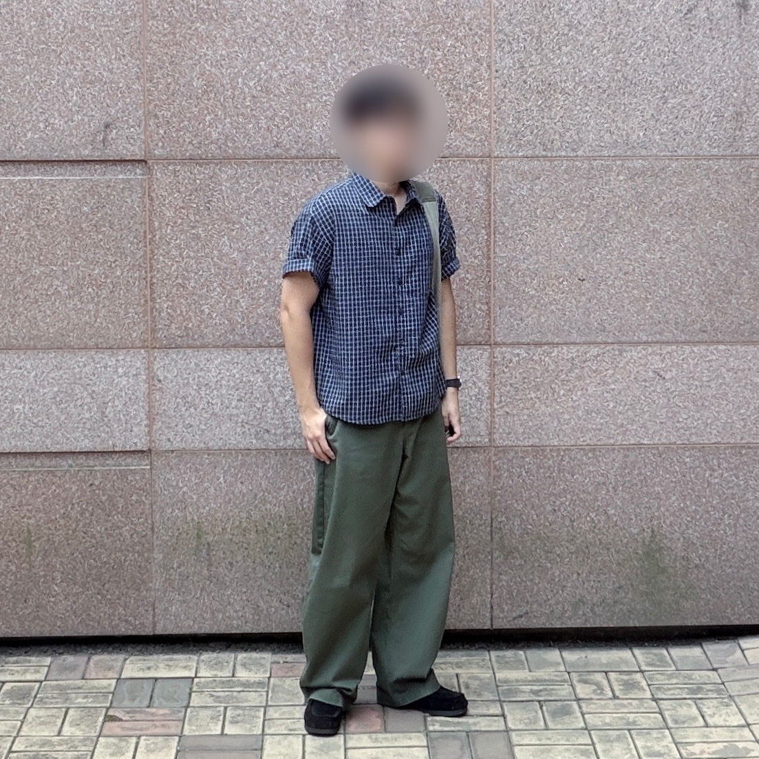 GU Moccasin Shoes Black, PERENN Washed Cotton Shoulder Bag Sage 착용 스타일 - 3