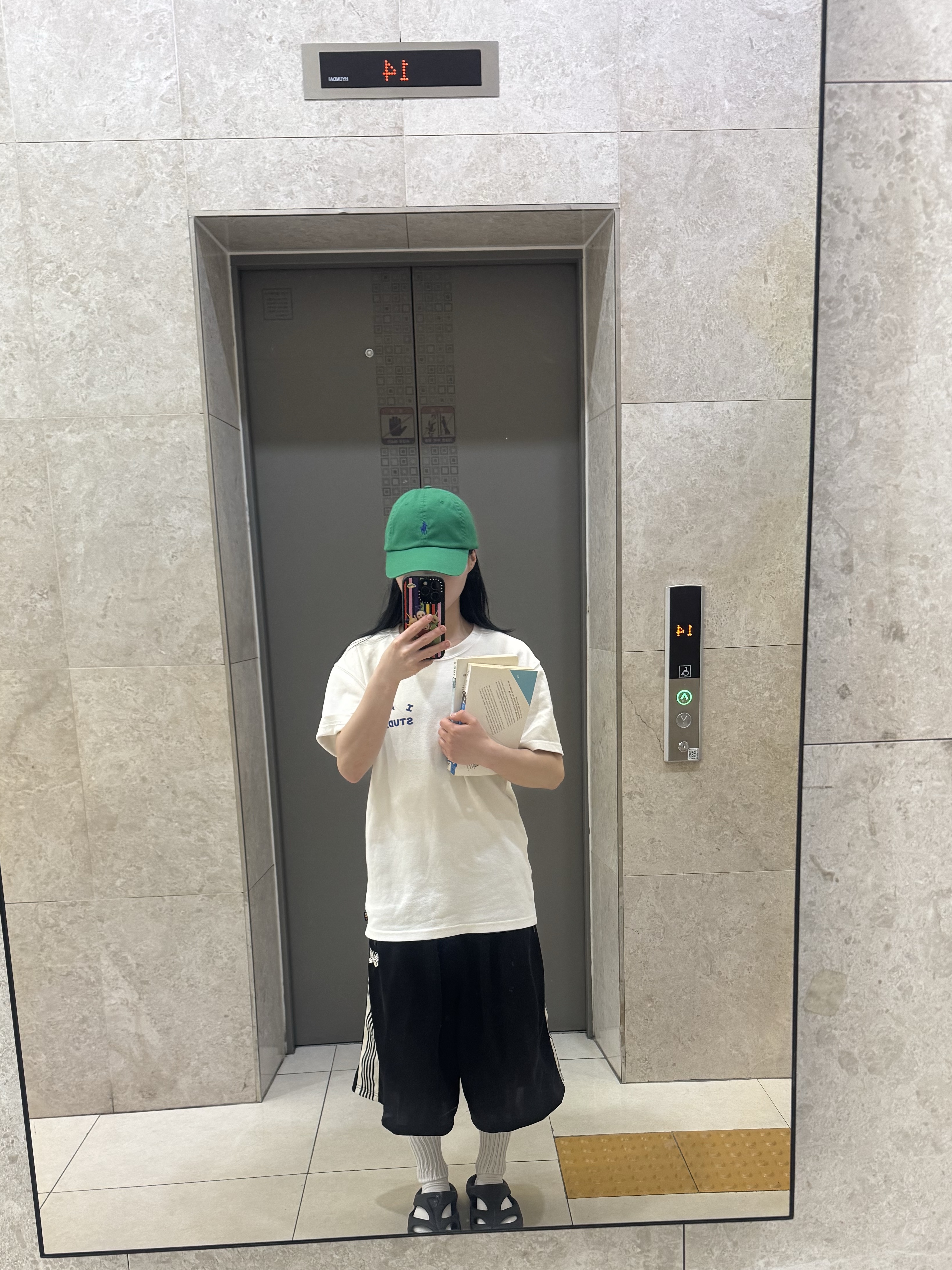IAB Studio 10th Anniversary T-Shirts Pack White & Black (2 Pack), Needles x LHP H.D. Track Pants Shorts Poly Smooth Black White 착용 스타일 - 2