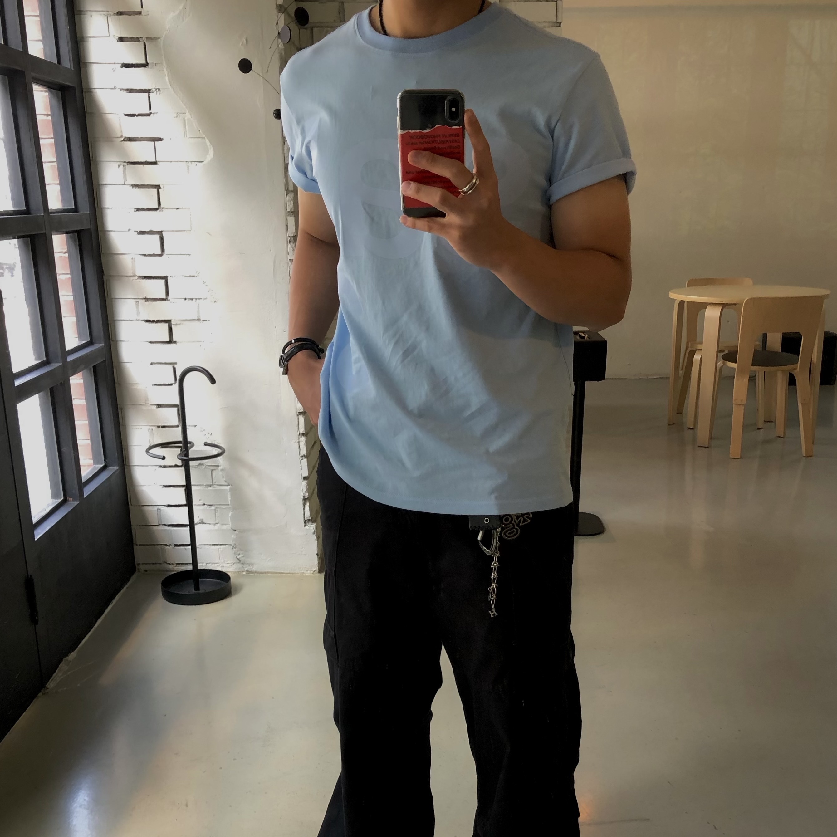 [KREAM 단독] Safarispot Basic Safari T-Shirt Sky 착용 스타일 - 6