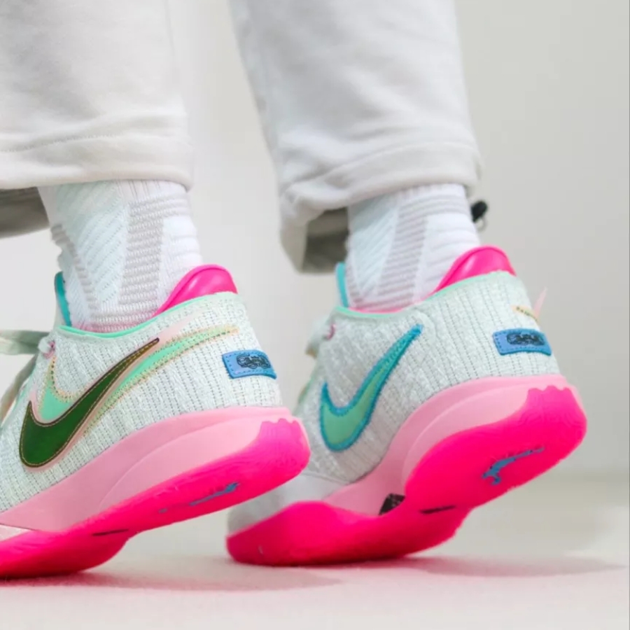 Nike LeBron XX EP Barely Green 착용 스타일 - 3