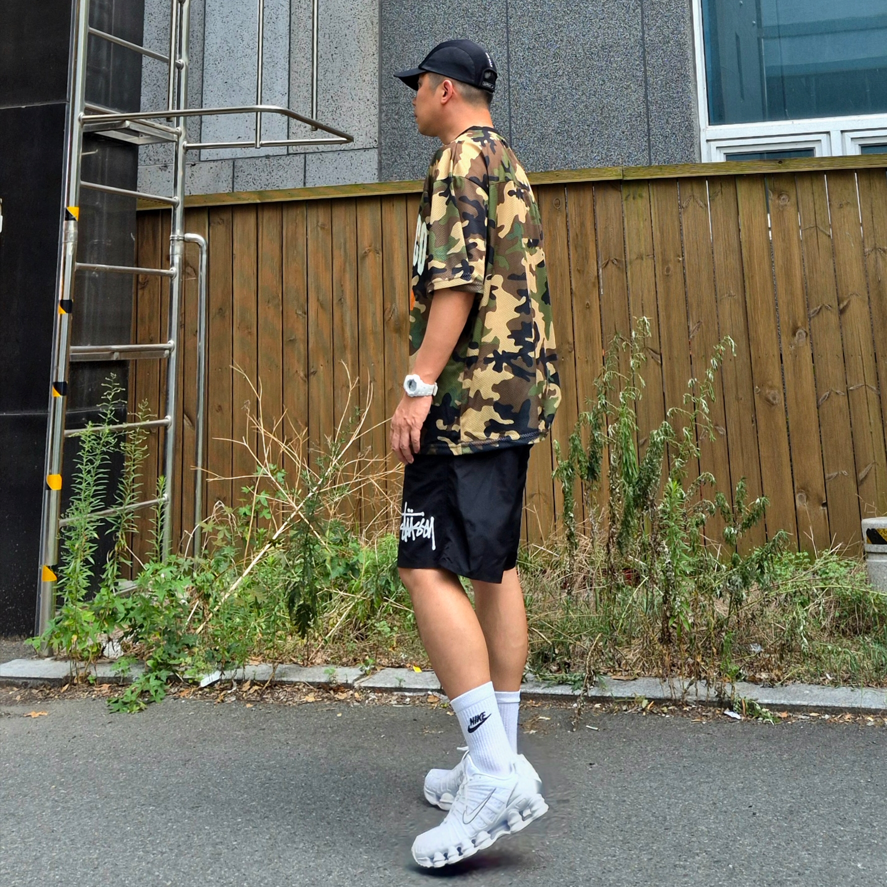 Nike Shox TL Metallic Silver, Stussy Big Basic Water Shorts Black 착용 스타일 - 4