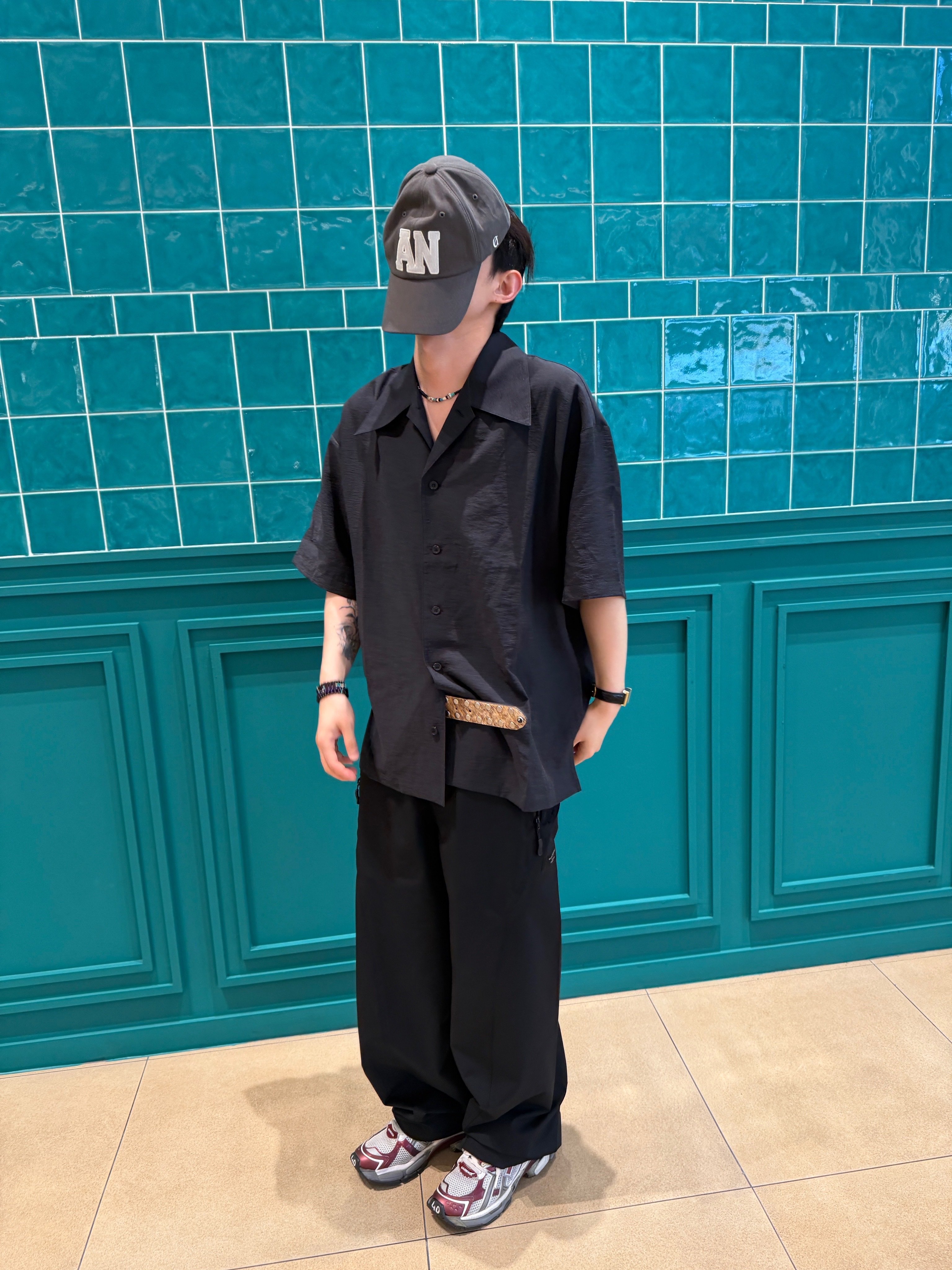 Timex x Noah Sun and Moon Watch Black Gold, Stussy 8 Ball Studded Belt Raw Cowhide Hair 착용 스타일 - 2