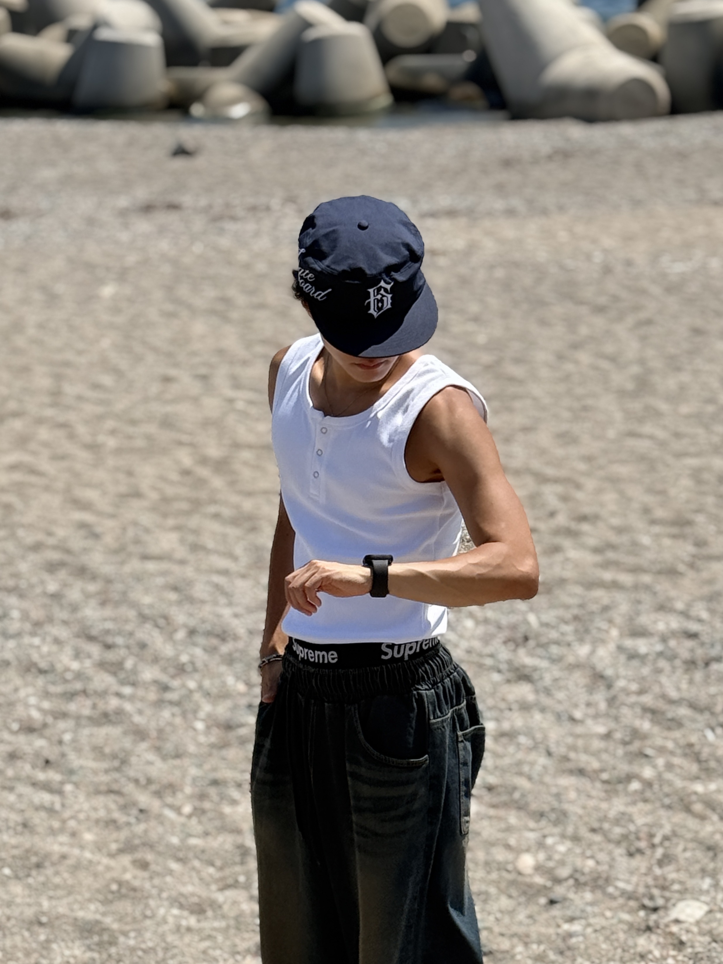 Supreme Hanes Boxer Briefs Black (4 Pack), Louis Vuitton Monogram Chain Bracelet Silver 착용 스타일 - 3