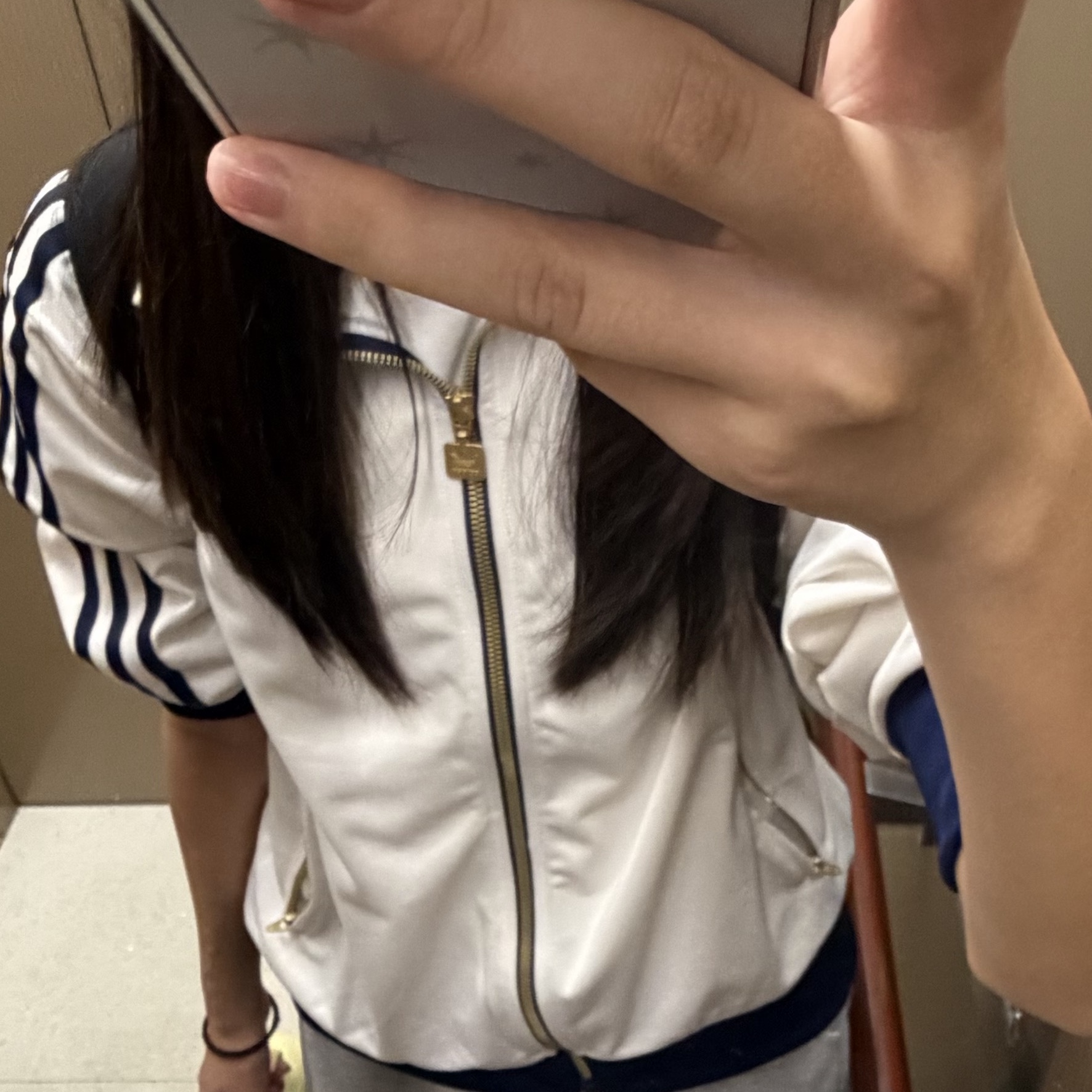 (W) Adidas Firebird Badge Track Top Cloud White - KR Sizing 착용 스타일
