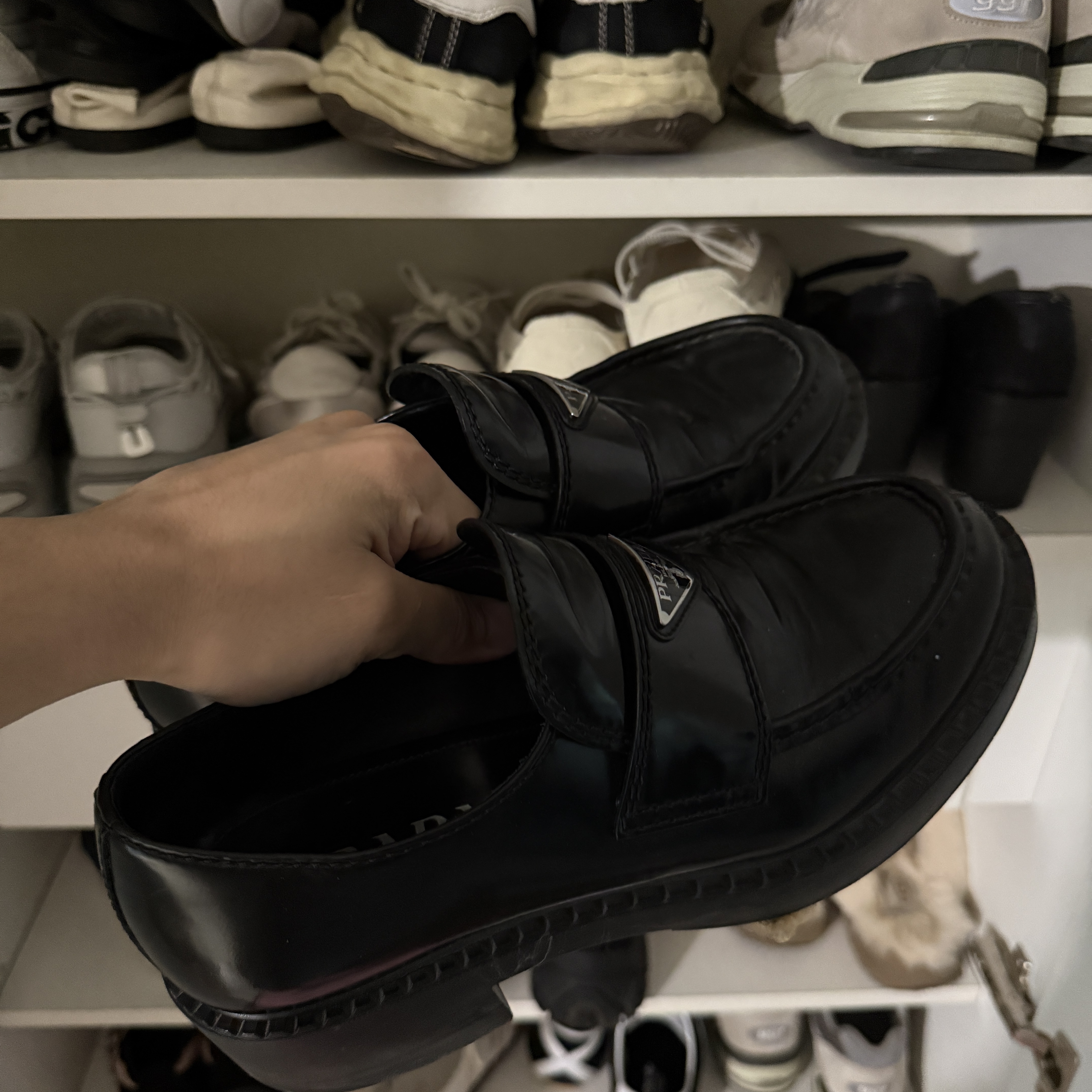 Prada Chocolate Brushed Leather Loafers Black 착용 스타일