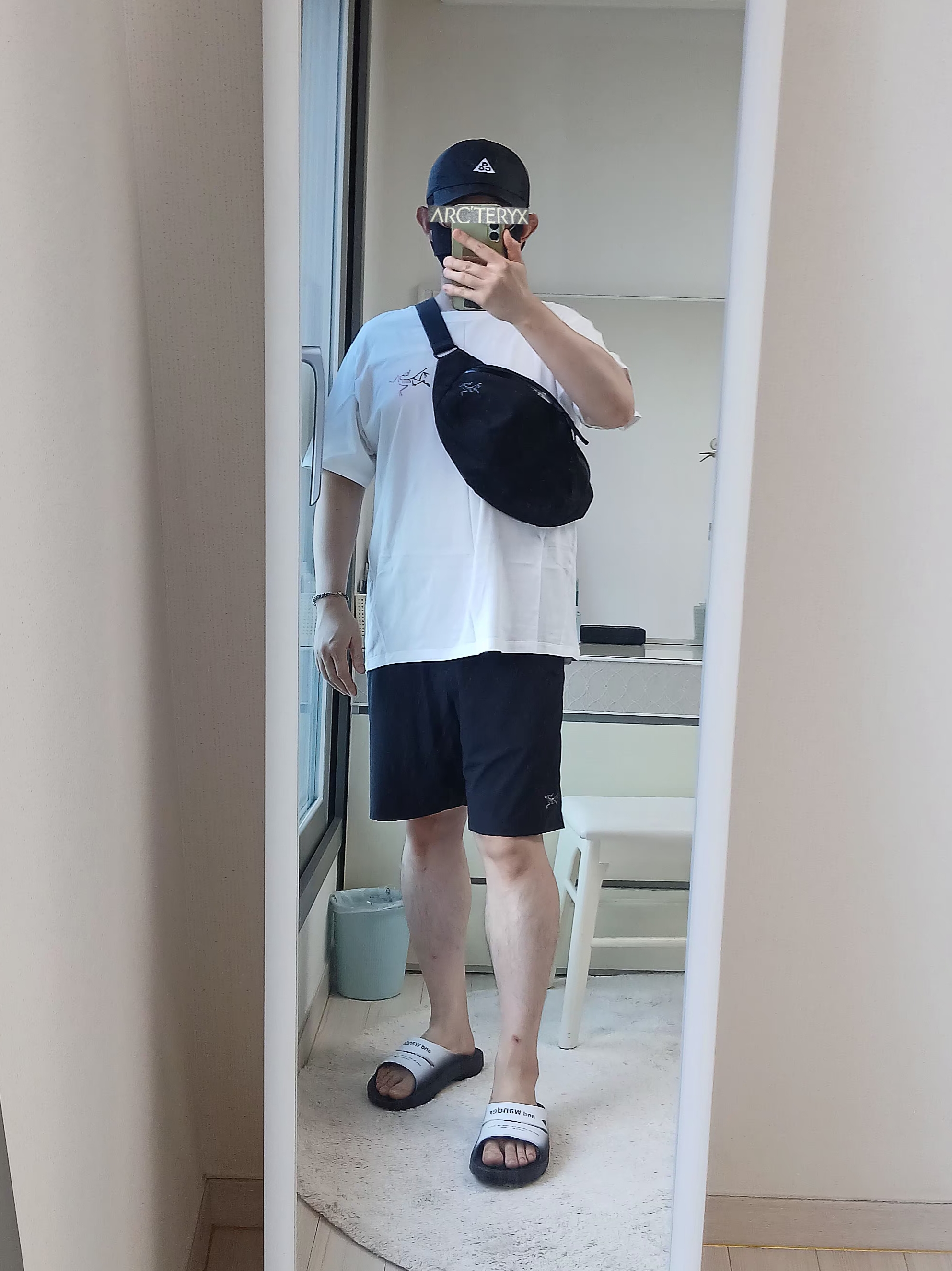 Nike ACG Trail Cap Black, Oofos x And Wander Ooahh Slide 착용 스타일 - 1