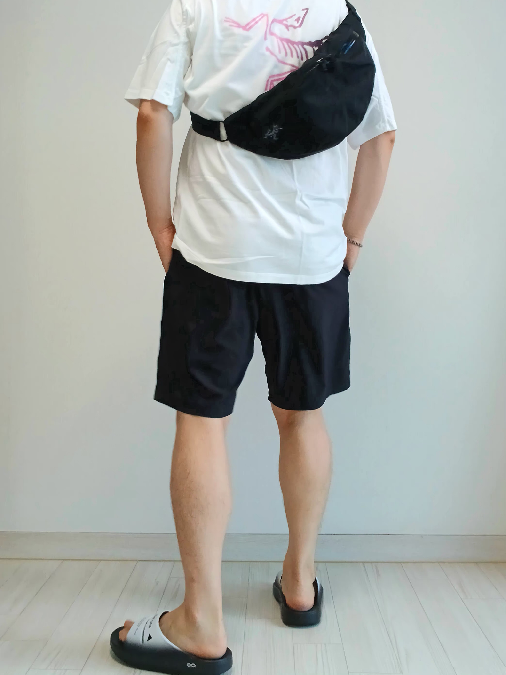 Nike ACG Trail Cap Black, Oofos x And Wander Ooahh Slide 착용 스타일 - 3