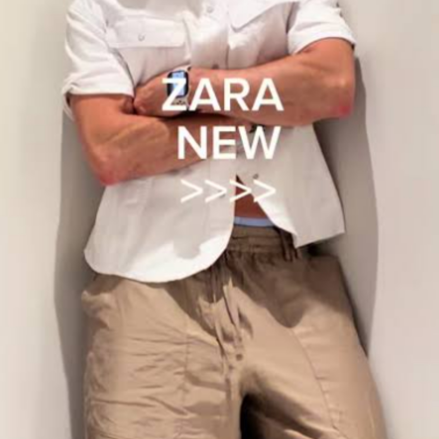 Zara Washing Boxy Fit Overshirt Scratch White, Zara Crop Fit Suede Jacket Black 착용 스타일 - 2