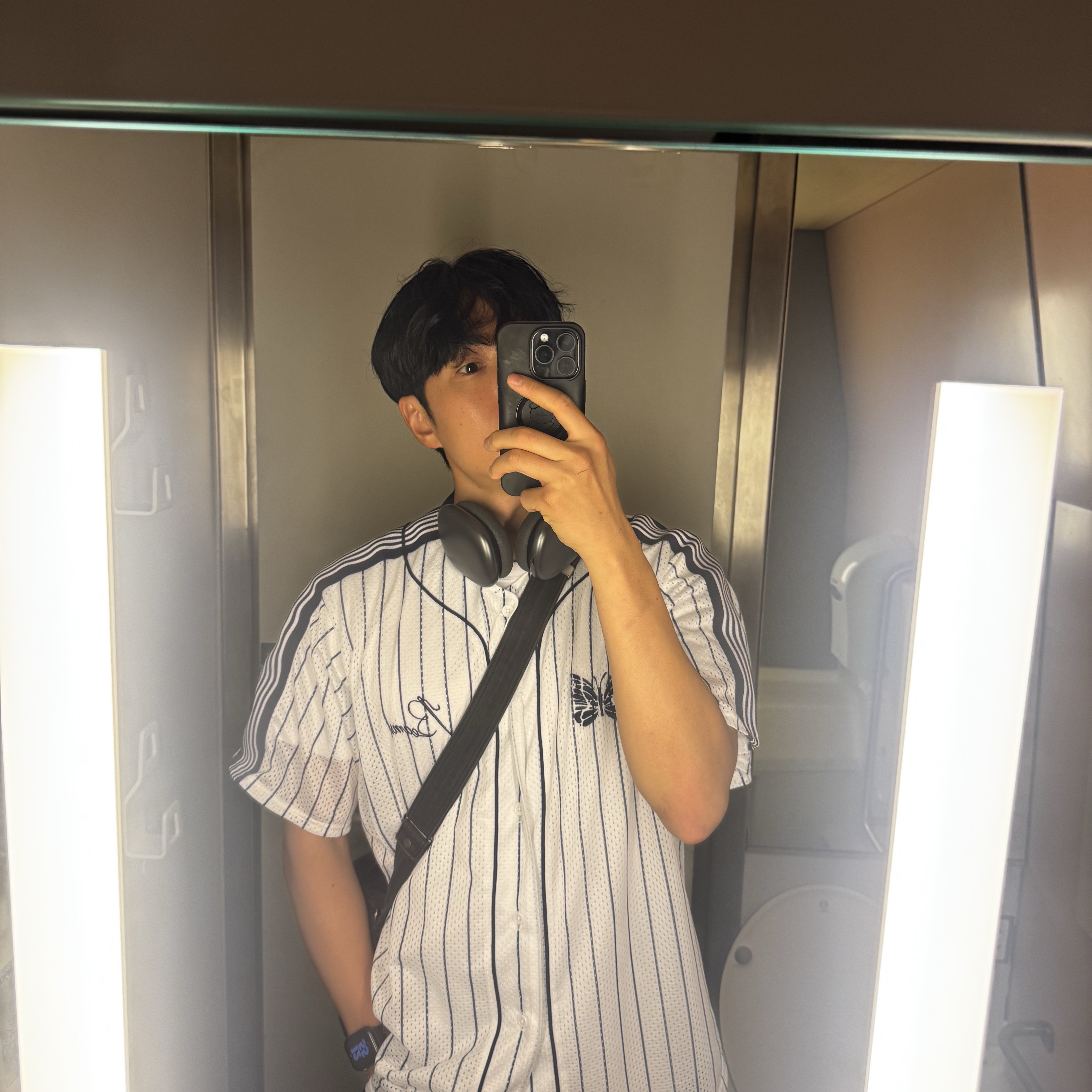 Apple AirPods Max Lightning Space Gray (Korean Ver.) 착용 스타일