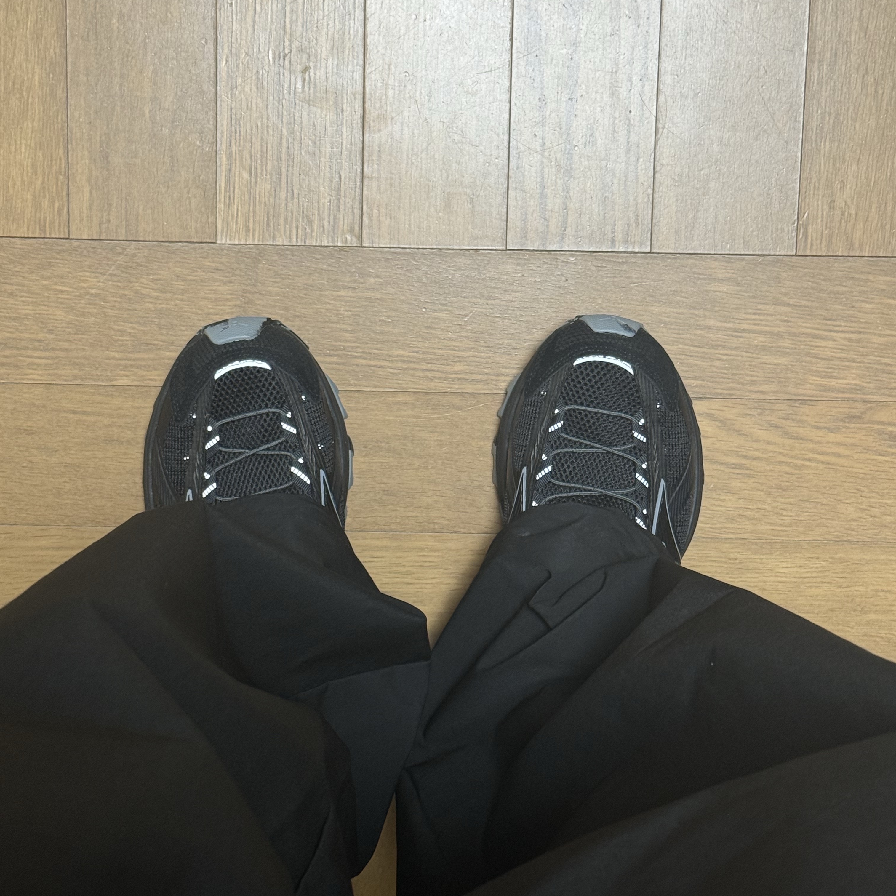 Mizuno Racer Trail SE V2 Black 착용 스타일 - 2