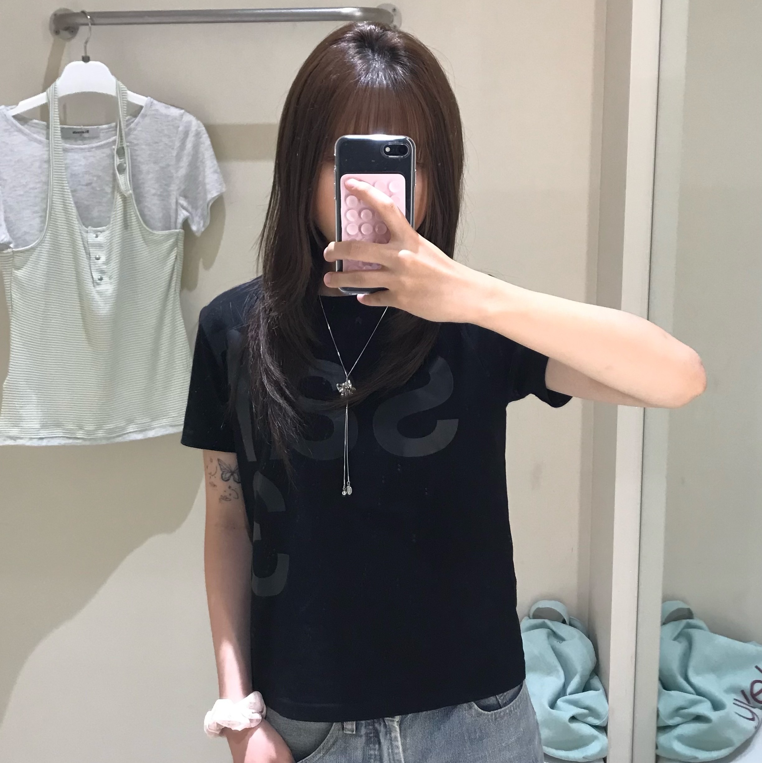 [KREAM 단독] Safarispot Basic Safari T-Shirt Black 착용 스타일 - 2