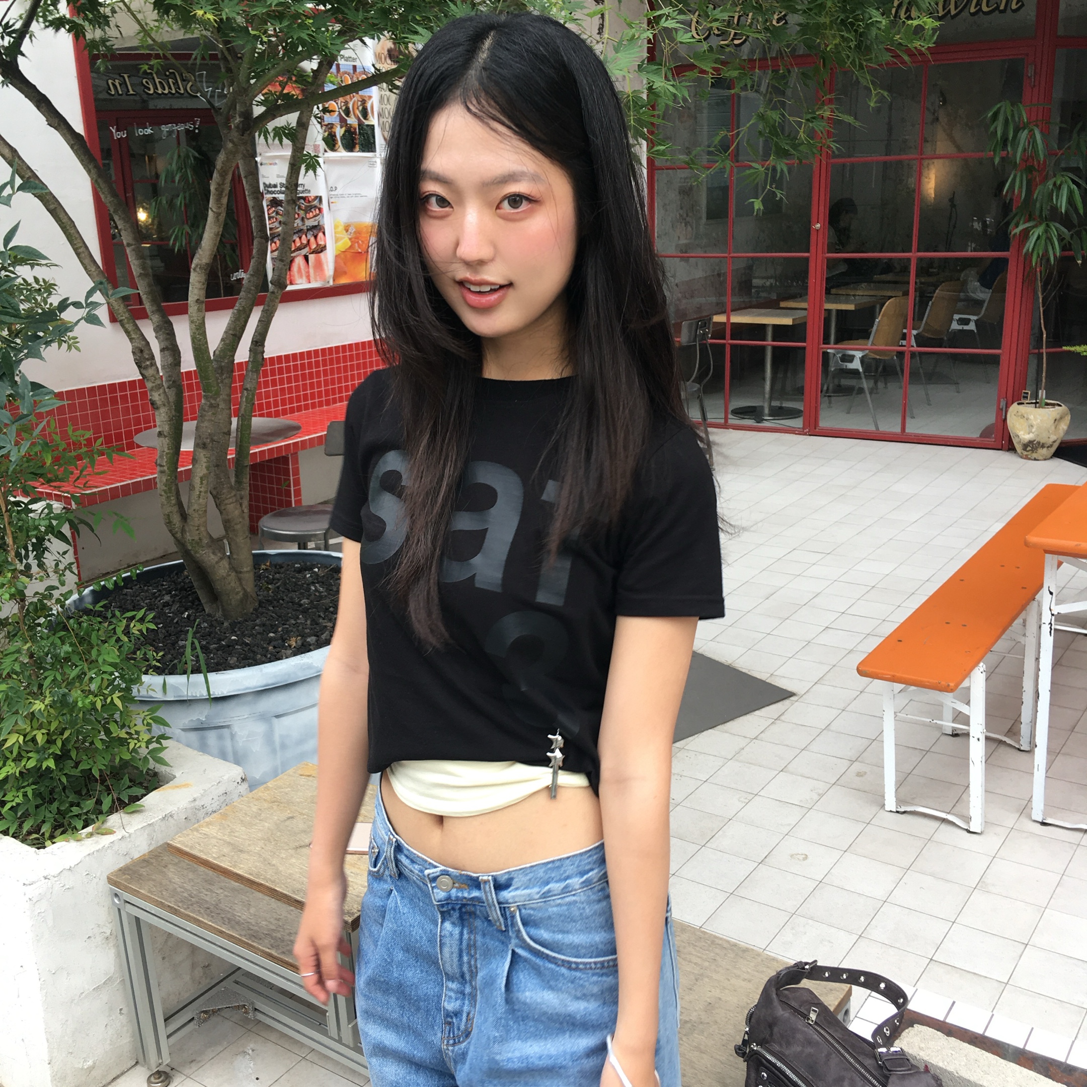 [KREAM 단독] Safarispot 1/2 Basic Safari T-Shirt Black 착용 스타일 - 7