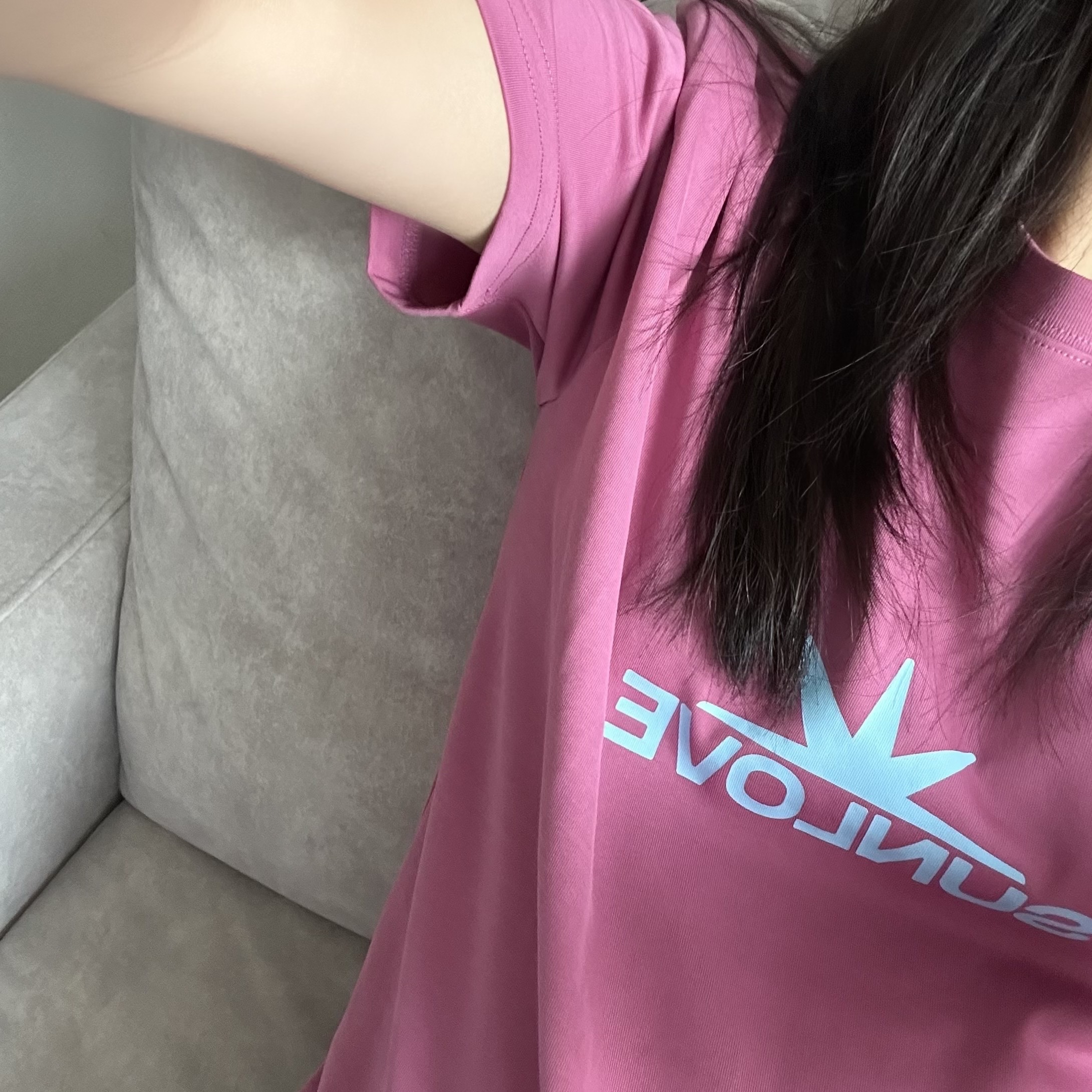 [더블적립] sunlovetour Daybreak Logo Tee Pink 착용 스타일
