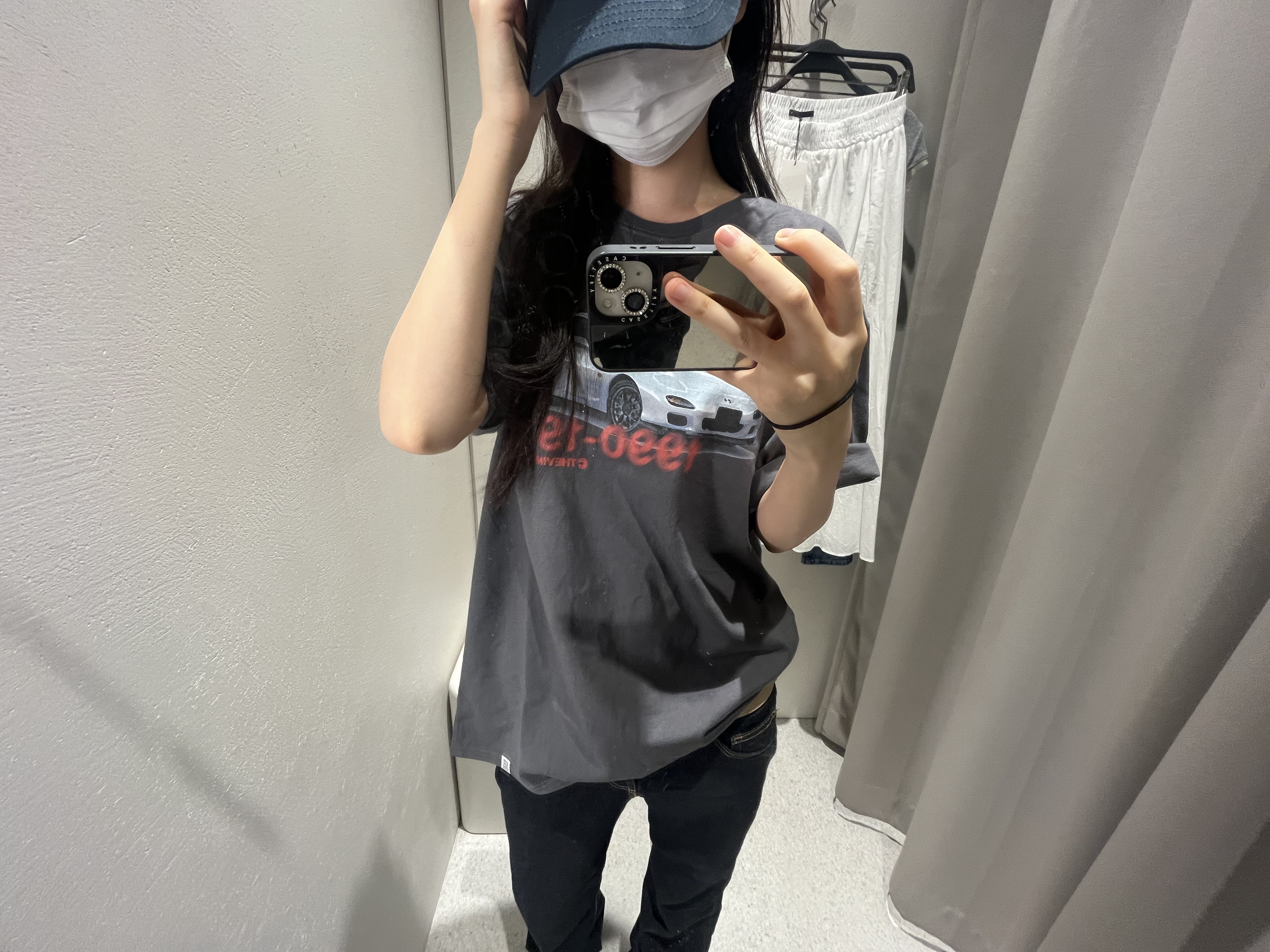 Thevinylhouse Old Car T-Shirt Charcoal 착용 스타일 - 2