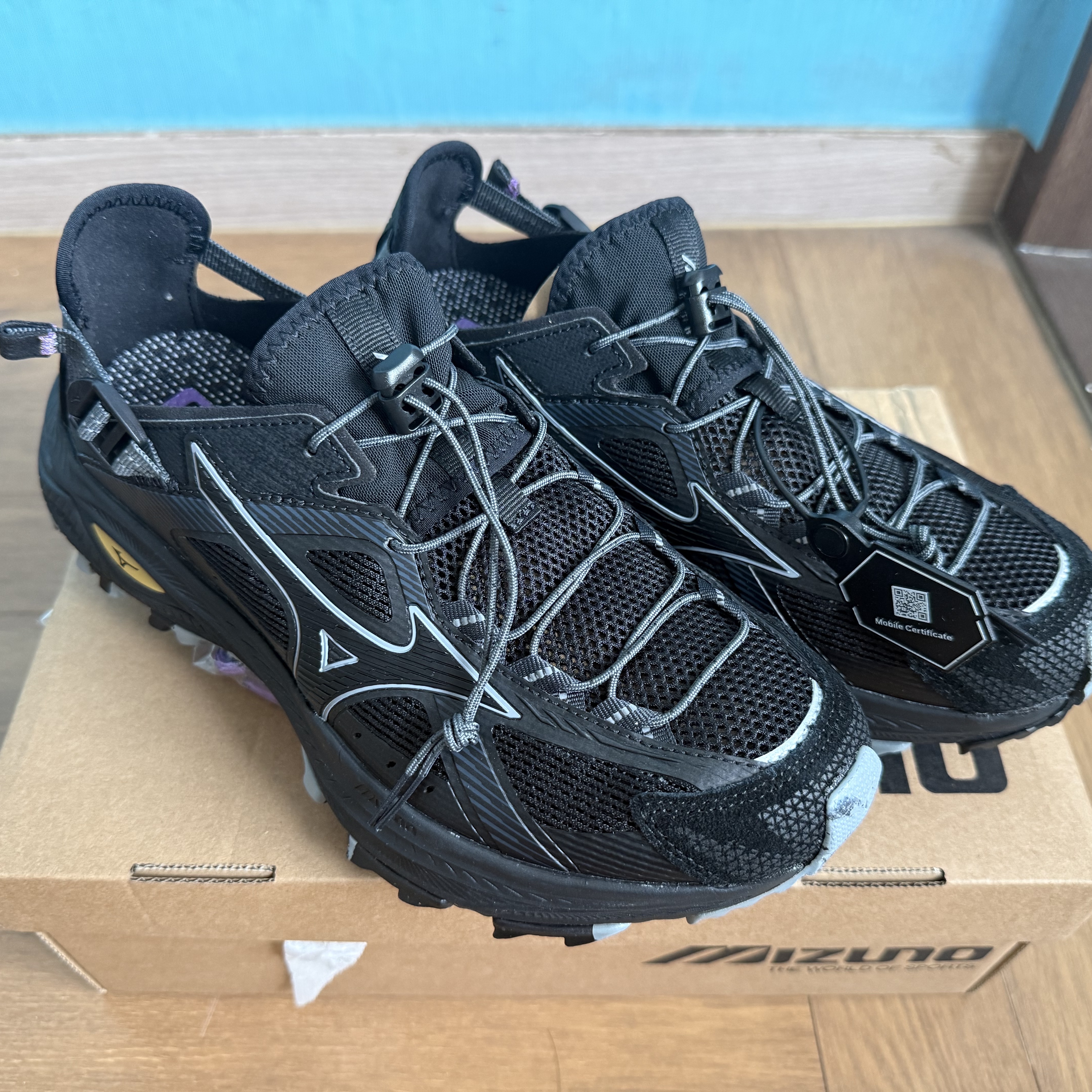 Mizuno Racer Trail SE V2 Black 착용 스타일 - 1