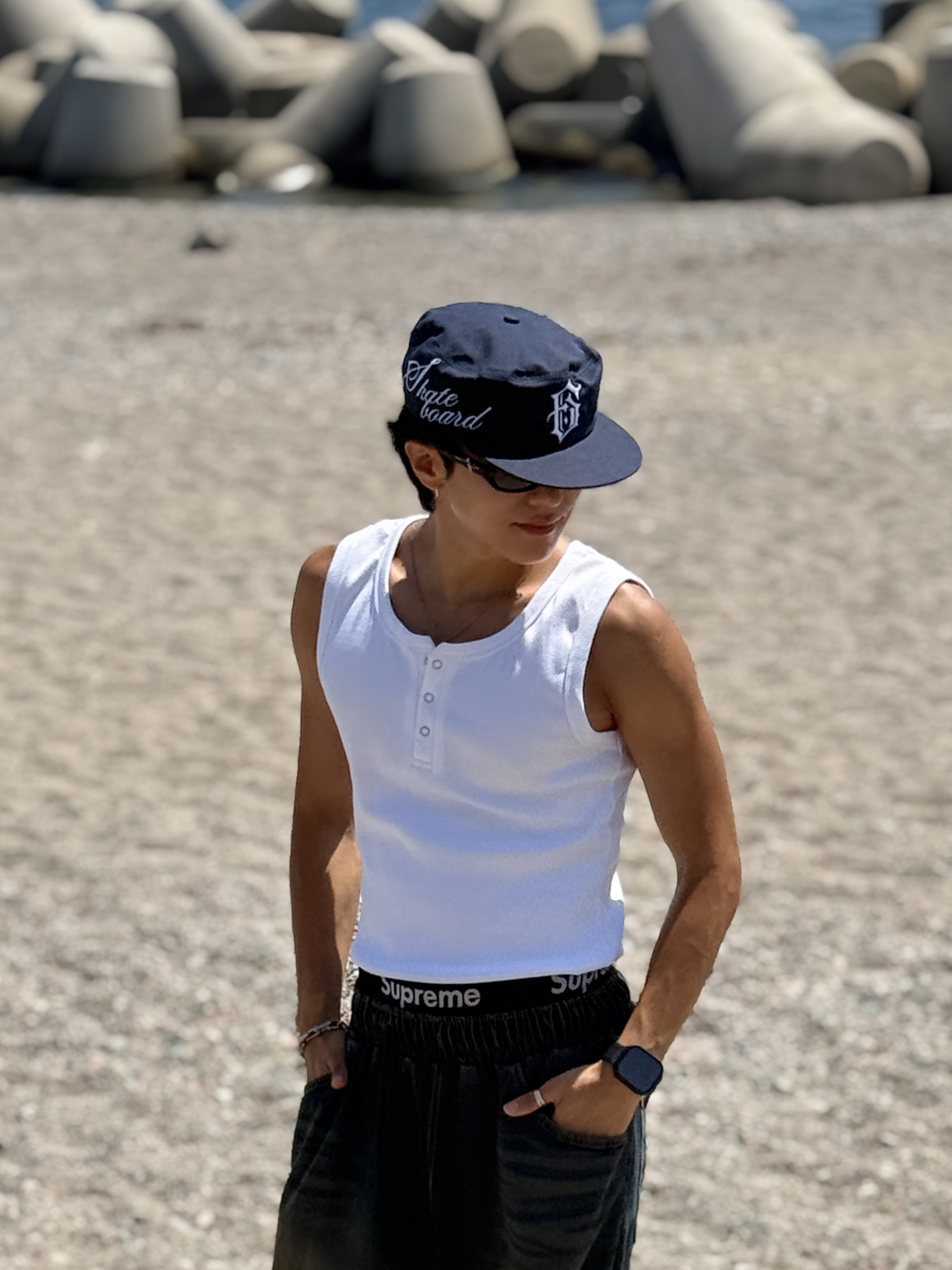 Supreme Hanes Boxer Briefs Black (4 Pack), Louis Vuitton Monogram Chain Bracelet Silver 착용 스타일 - 9