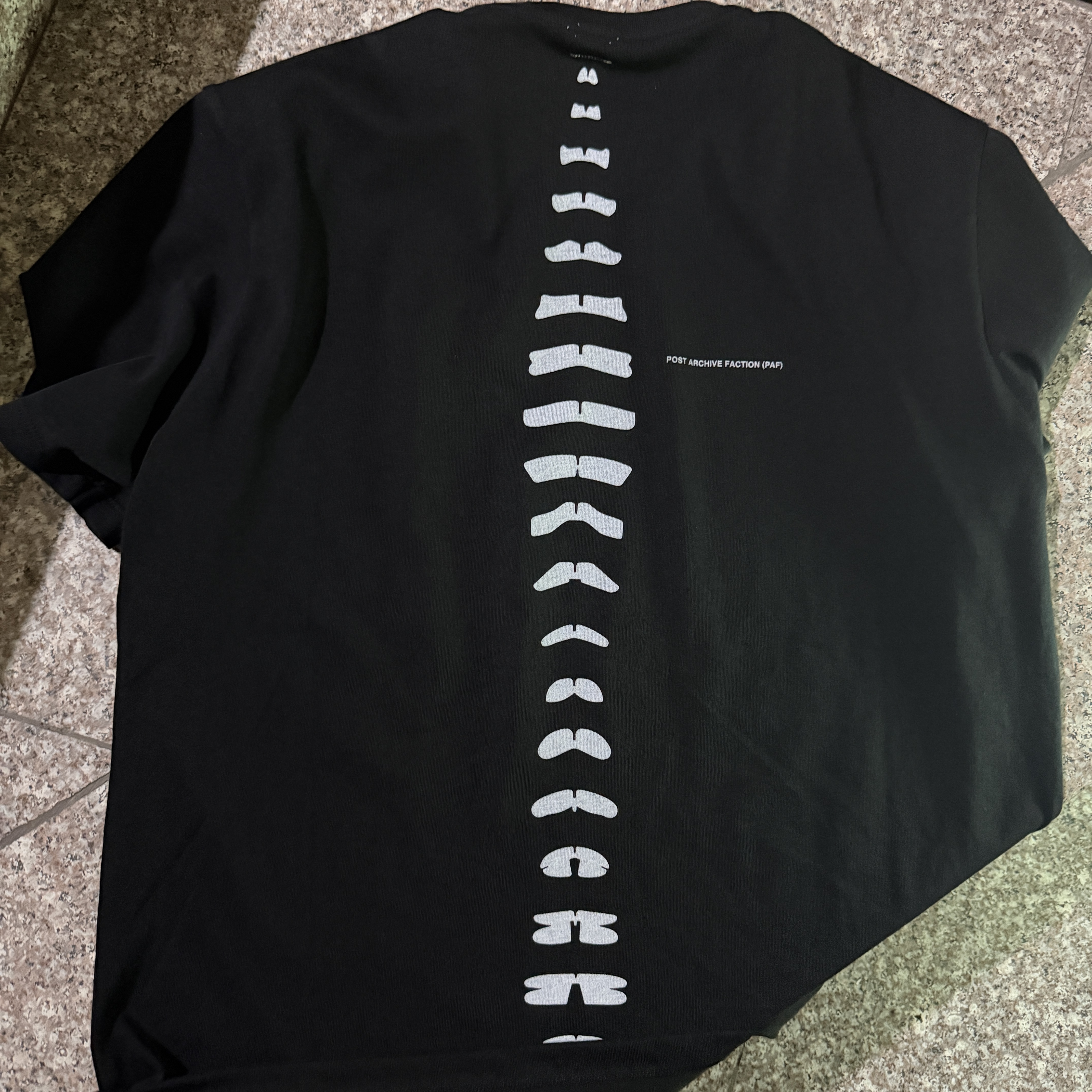 Post Archive Faction (PAF) Souvenir T-Shirt 2026 Paris Edition Black 착용 스타일
