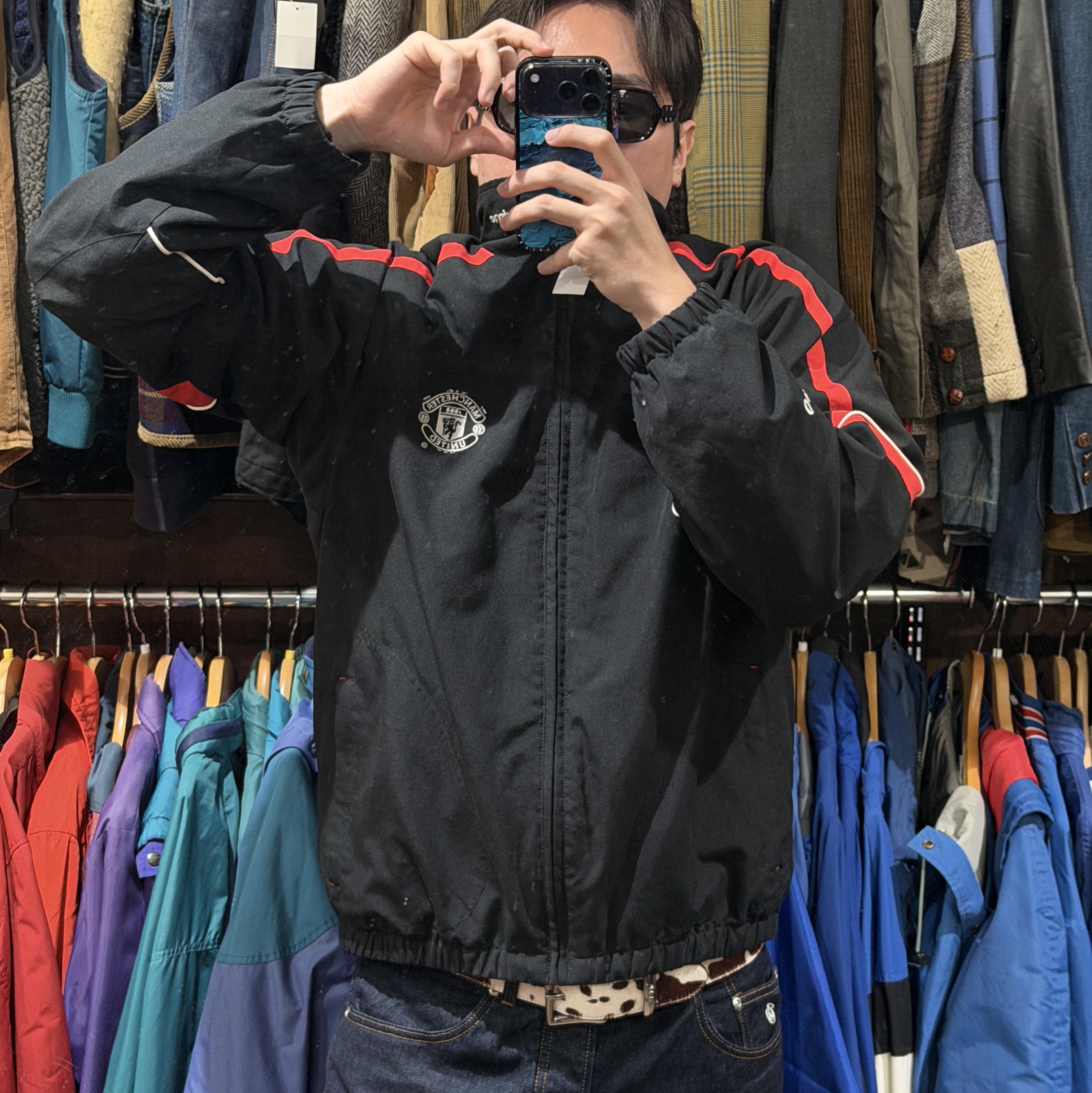 Arc'teryx Carrier 45 Gear Tote Black, Stussy Big Ol' Jean Denim Vintage Black 착용 스타일 - 3