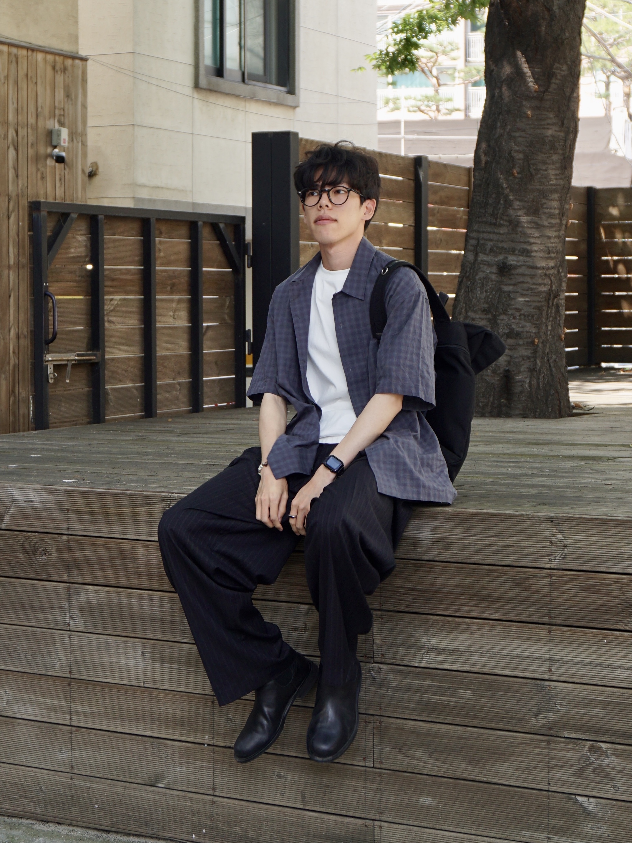 TOWTOW.ARCHIVE Etched Bracelet (Dear ones) Brown 착용 스타일 - 1