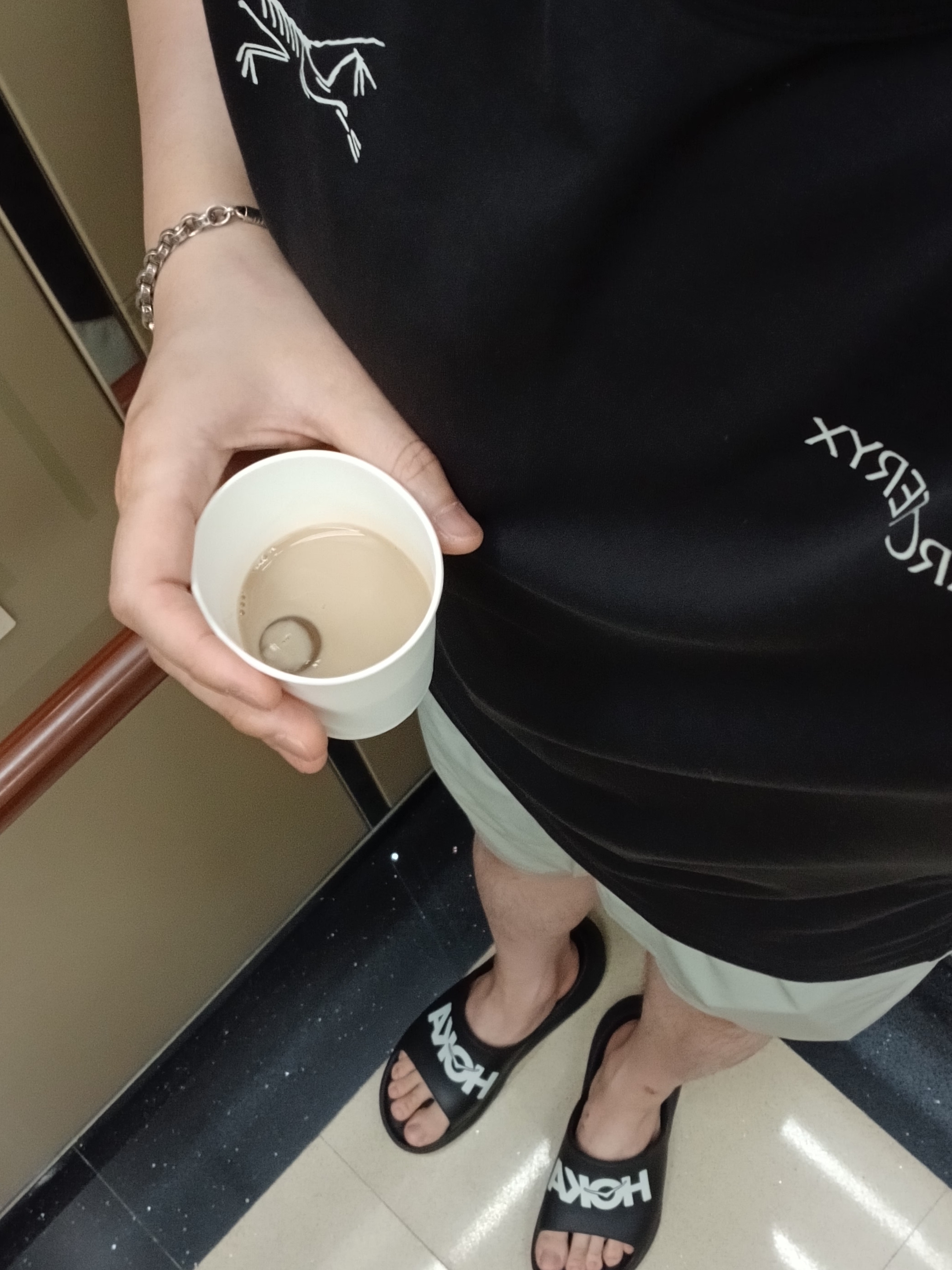 Arc'teryx Captive Split T-Shirt Black, Arc'teryx Incendo Short 9 Inch Habitat 착용 스타일 - 2
