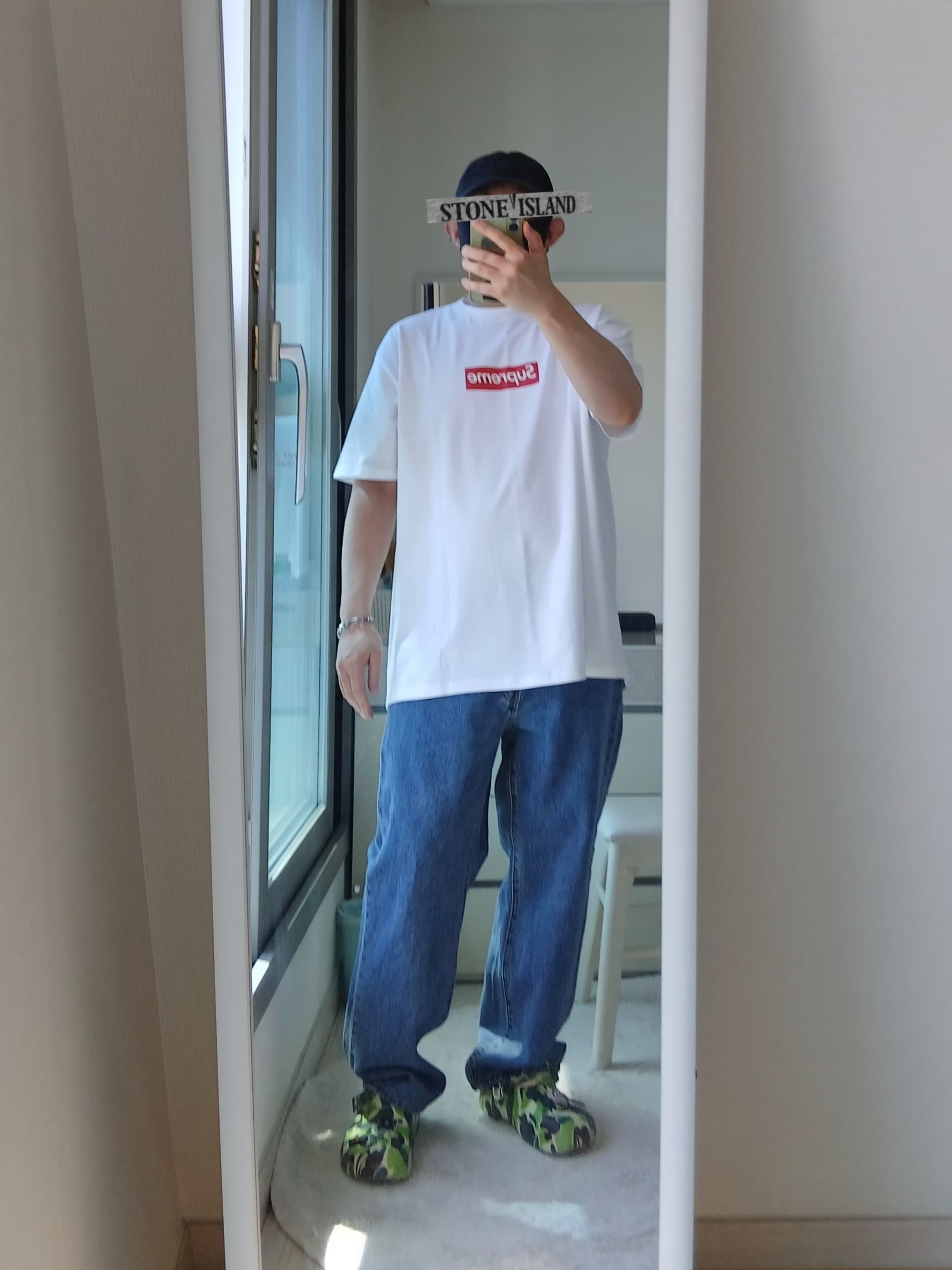 Stone Island 9100011 Nylon Metal in Econyl Baseball Cap with Drawcord Compass Embroidery Black, Supreme West Hollywood Box Logo T-Shirt White - 23SS 착용 스타일 - 10