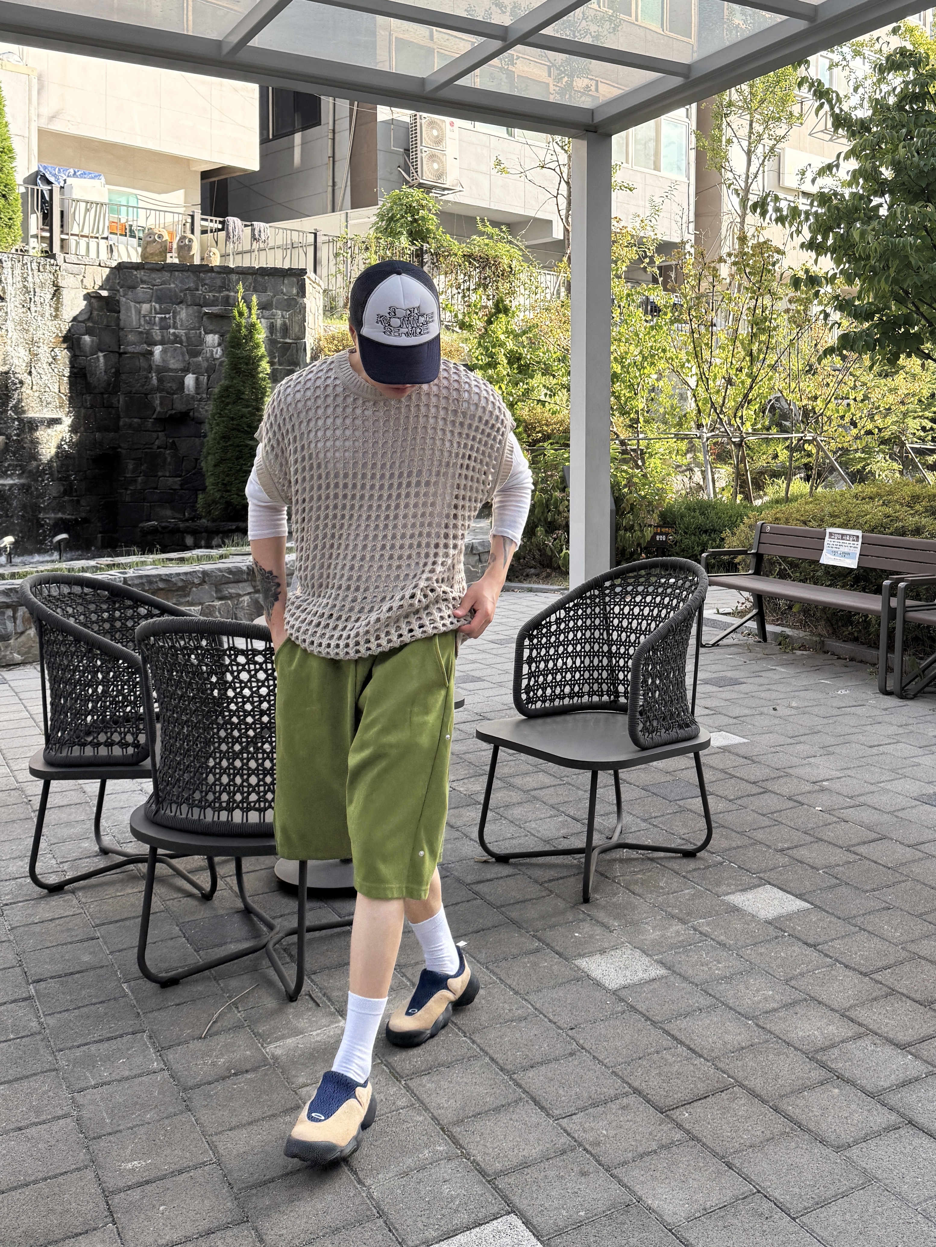 Oakley Factory Team x Brain Dead Hairy Suede Flesh Sand Blue 착용 스타일 - 3