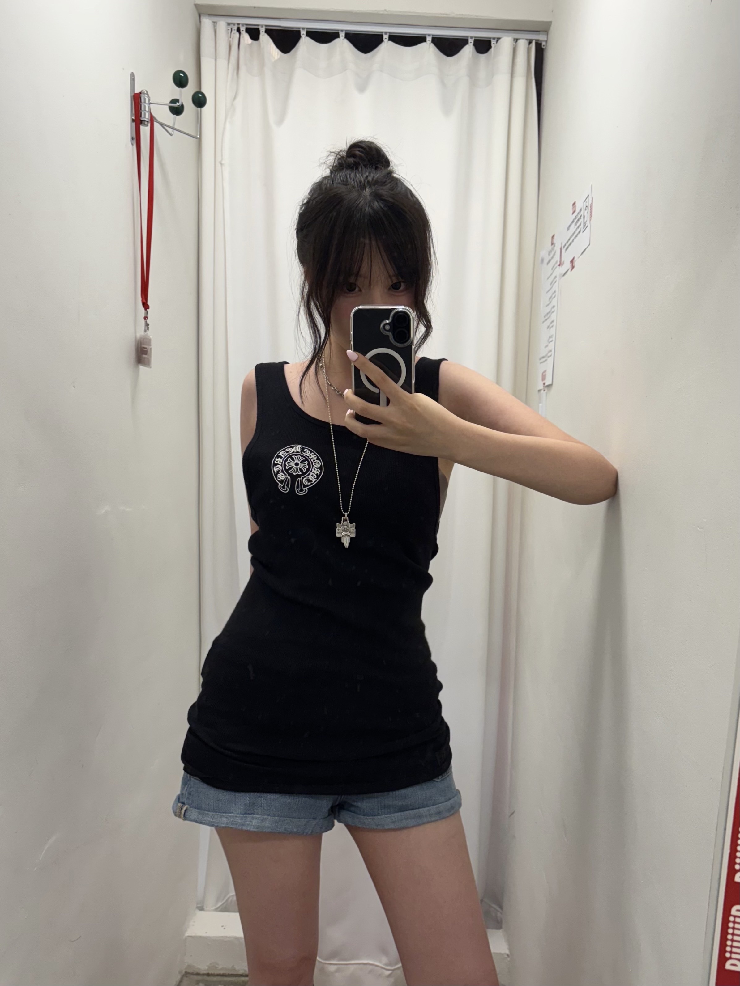 Chrome Hearts Horseshoe Tank Top Black 착용 스타일 - 1