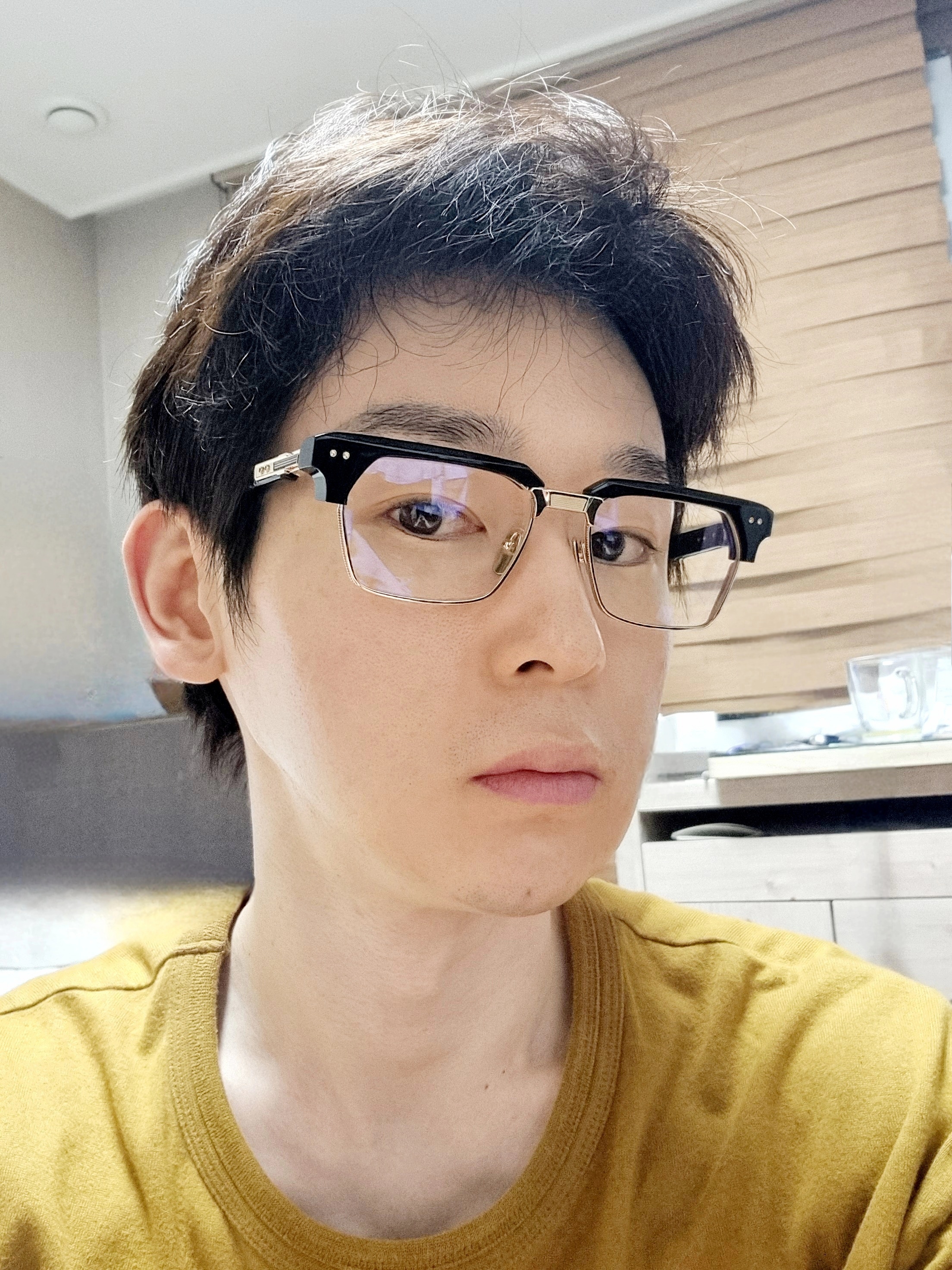 DITA Statesman Seven Black White Gold Clear Lenses 착용 스타일