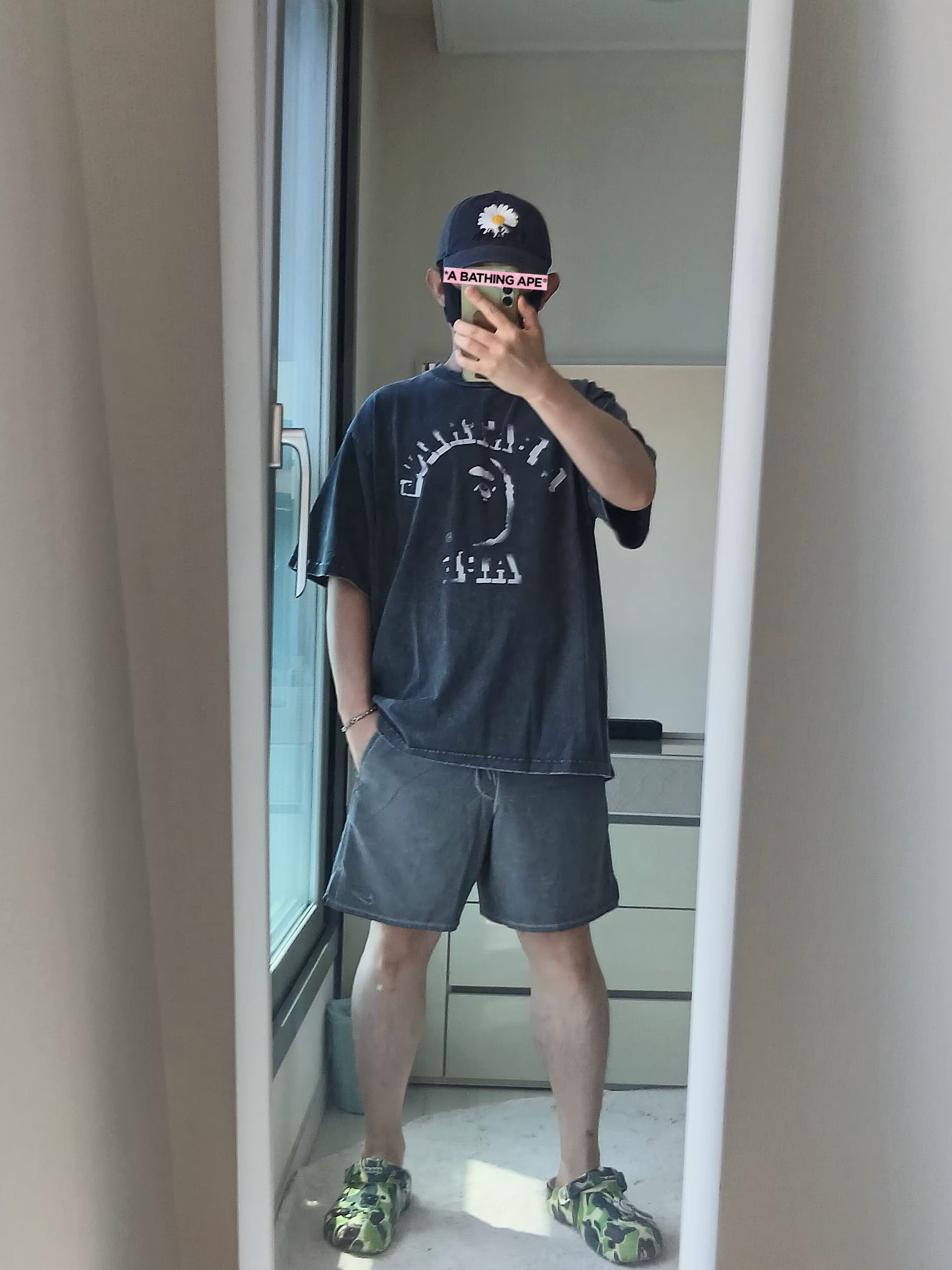 Peaceminusone x Toy Story The First Fan Cap 01 Dark Grey, Nike N.A.C. Unlimited 7 Inch Training Shorts Smoke Grey (IF2814-084) 착용 스타일 - 5