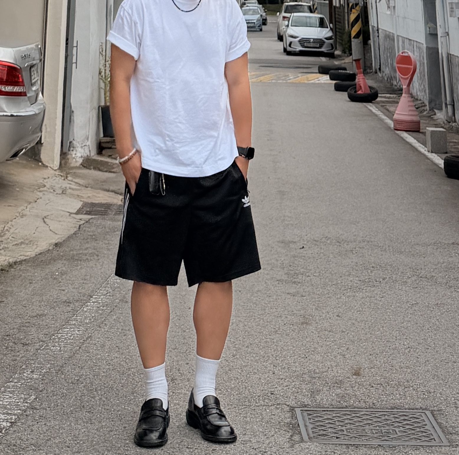 Adidas Adicolor Firebird Shorts Black White - KR Sizing 착용 스타일