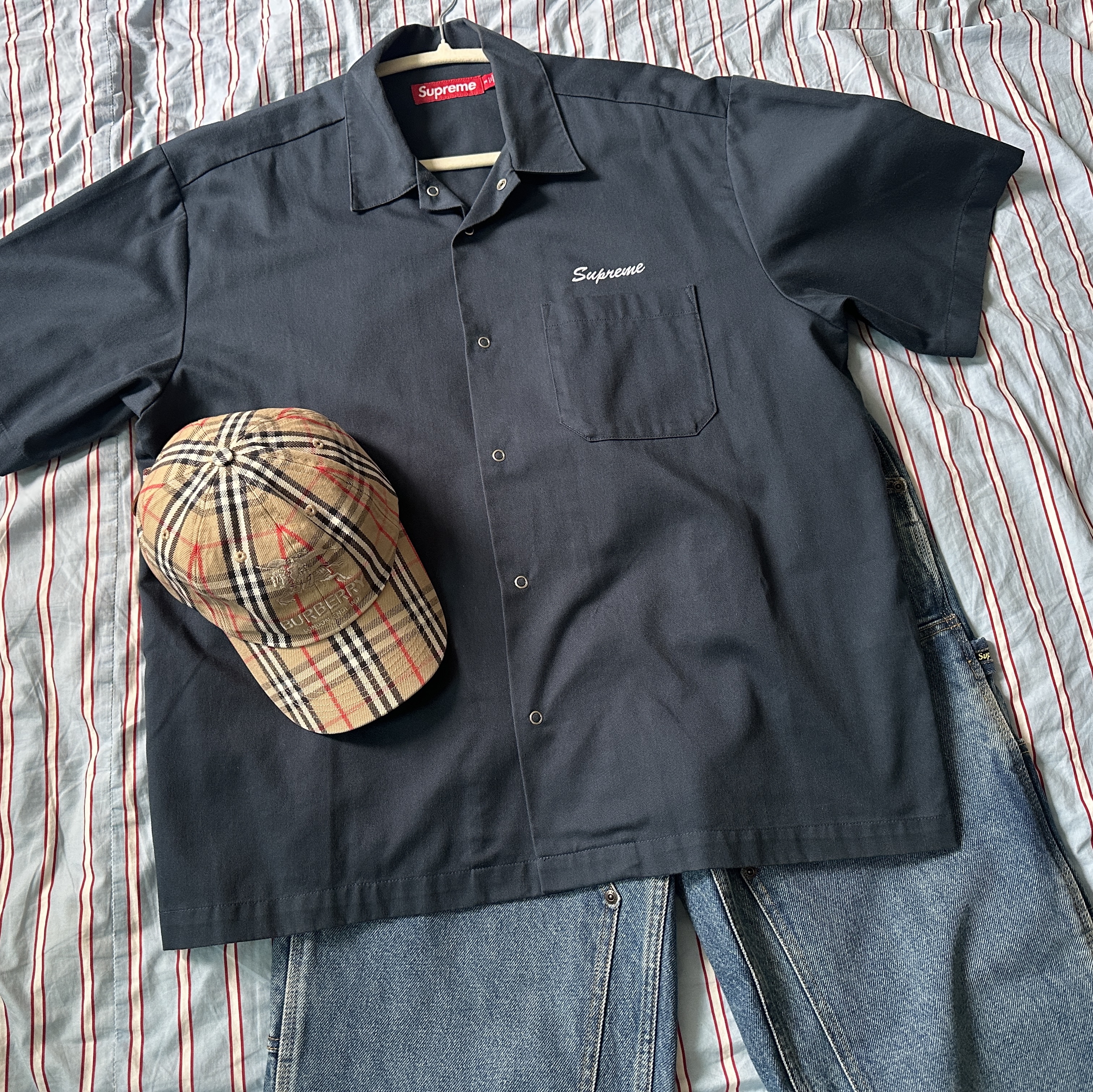 Supreme x Margaret Keane Teardrop S/S Work Shirt Light Navy - 24SS, Supreme Double Knee Painter Pant Washed Indigo - 24SS 착용 스타일