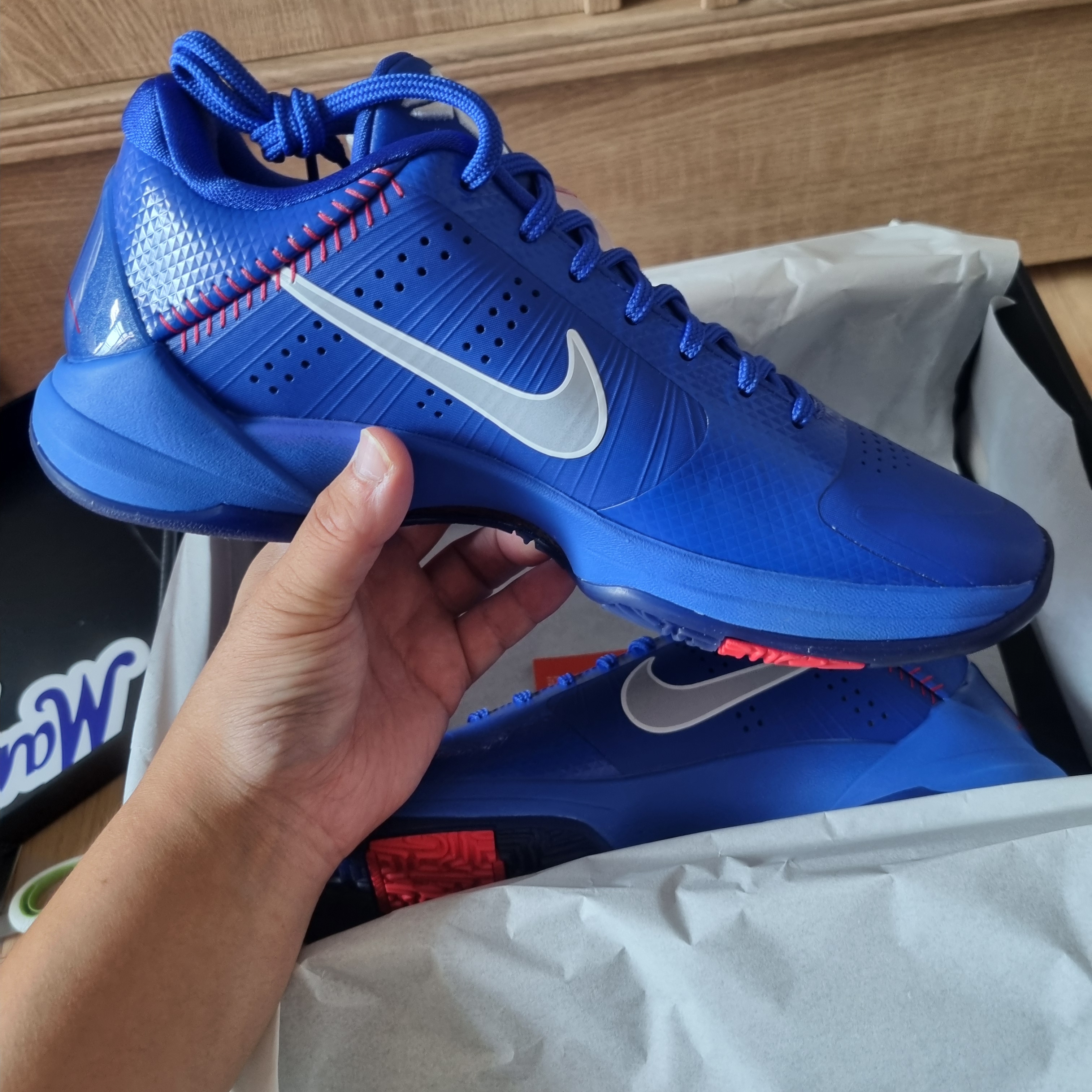 Nike Kobe 5 Protro Hyper Royal 착용 스타일 - 1