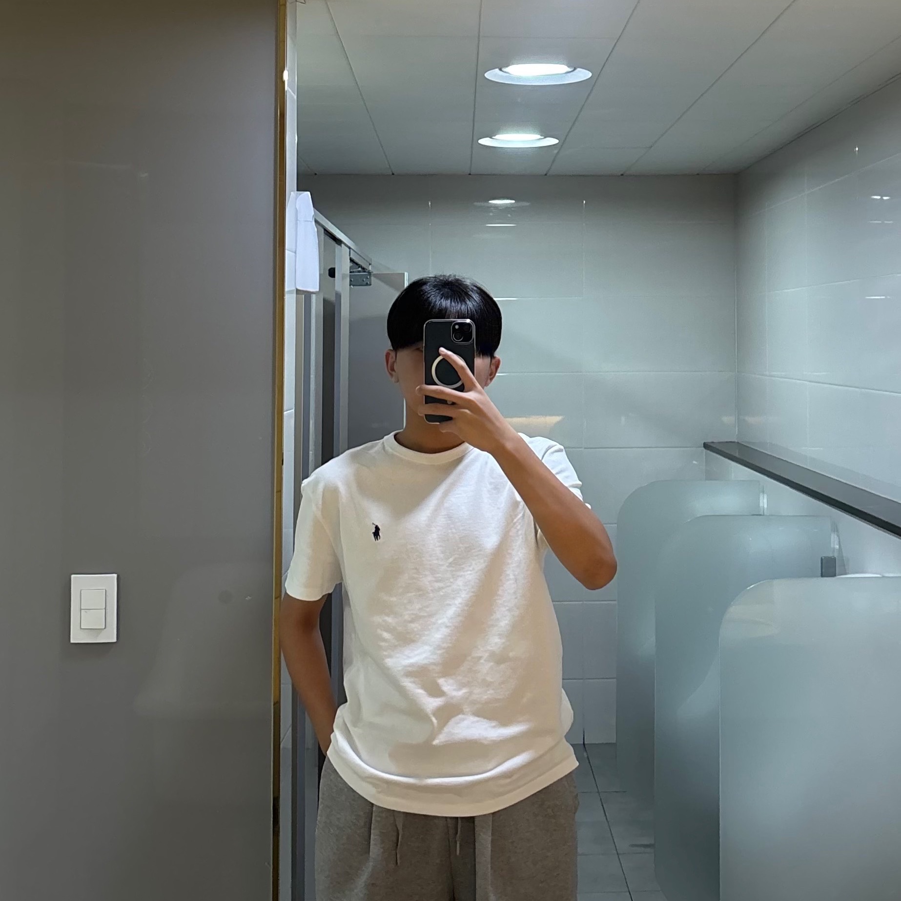 [10%적립] Polo Ralph Lauren Classic Fit Jersey Crewneck T-Shirt White - 26SS, Apple iPhone 15 Case with MagSafe Clear 착용 스타일