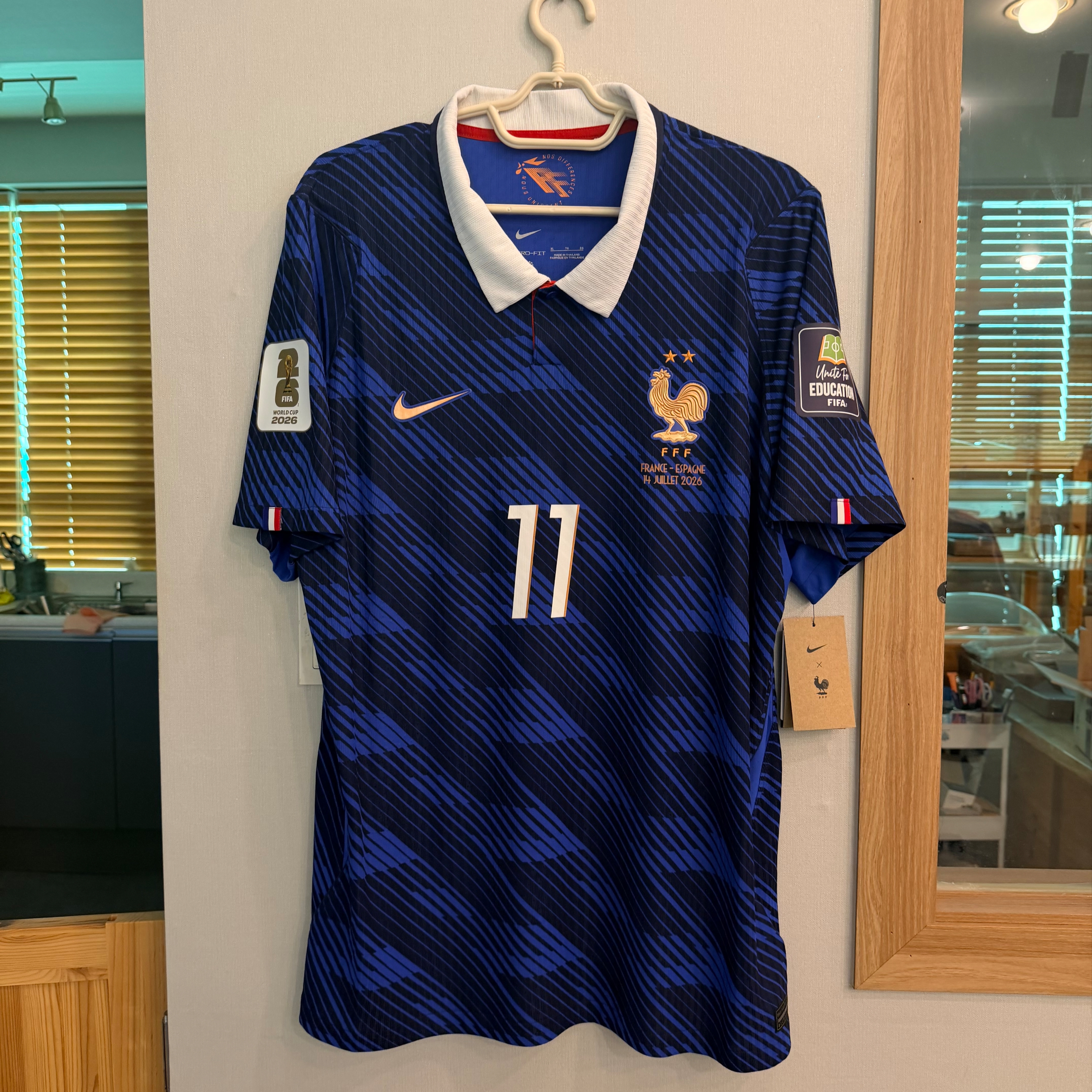 (W) Nike France National Team 2026 Stadium Home Dri-Fit Soccer Jersey Game Royal Blackened Blue (IB5317-480) (Non Marking Ver.), Nike France National Team 2026 Match Home Aero-Fit Soccer Jersey Game Royal Blackened Blue (IB5158-480) (Non Marking Ver.) 착용 스타일 - 2