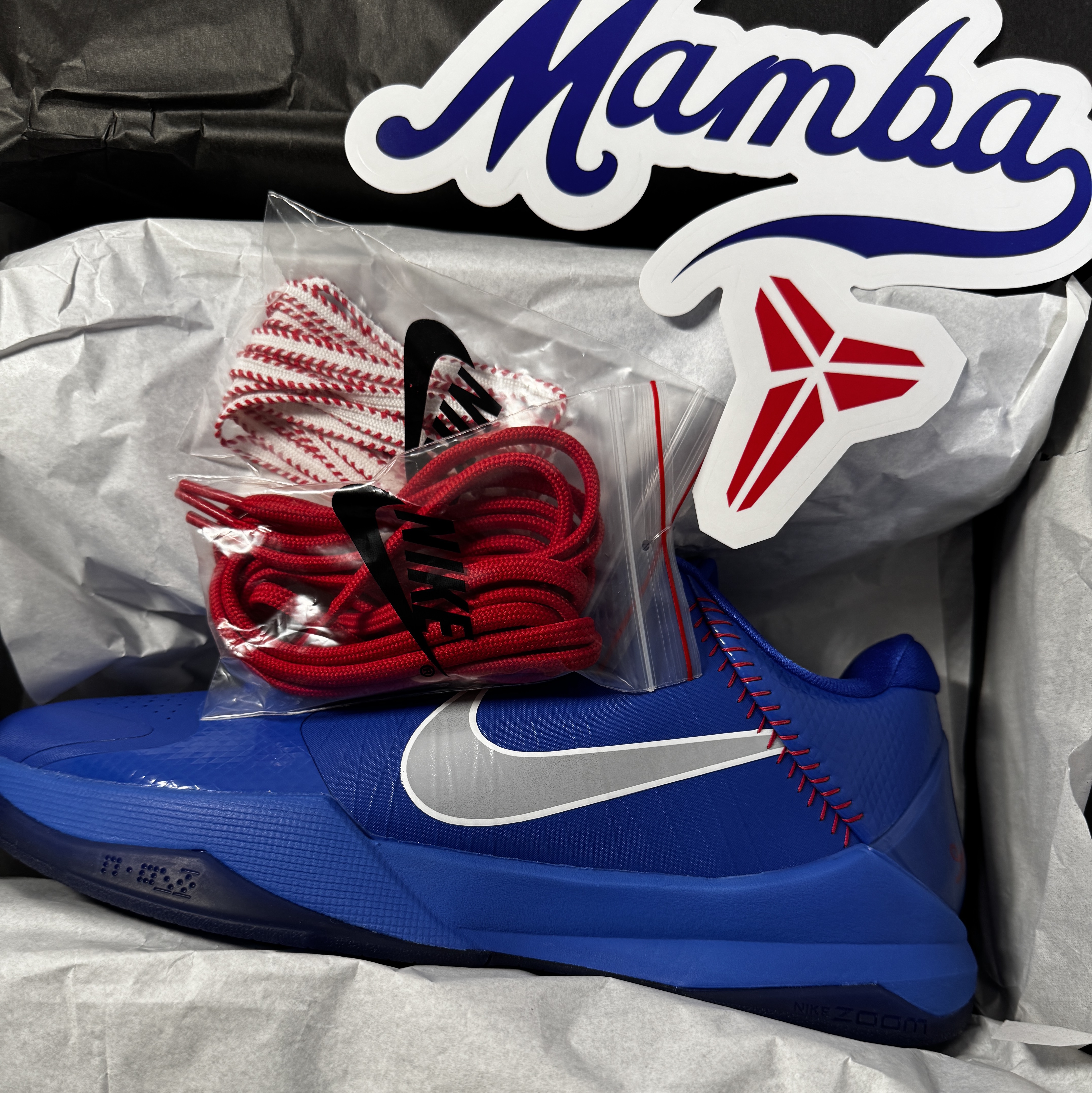 Nike Kobe 5 Protro Hyper Royal 착용 스타일
