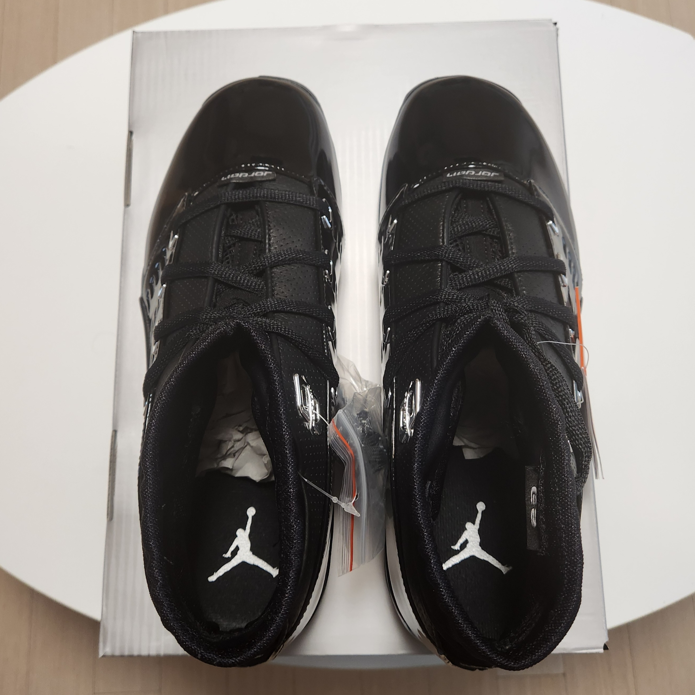 Jordan 17 Low Black Chrome 착용 스타일 - 5