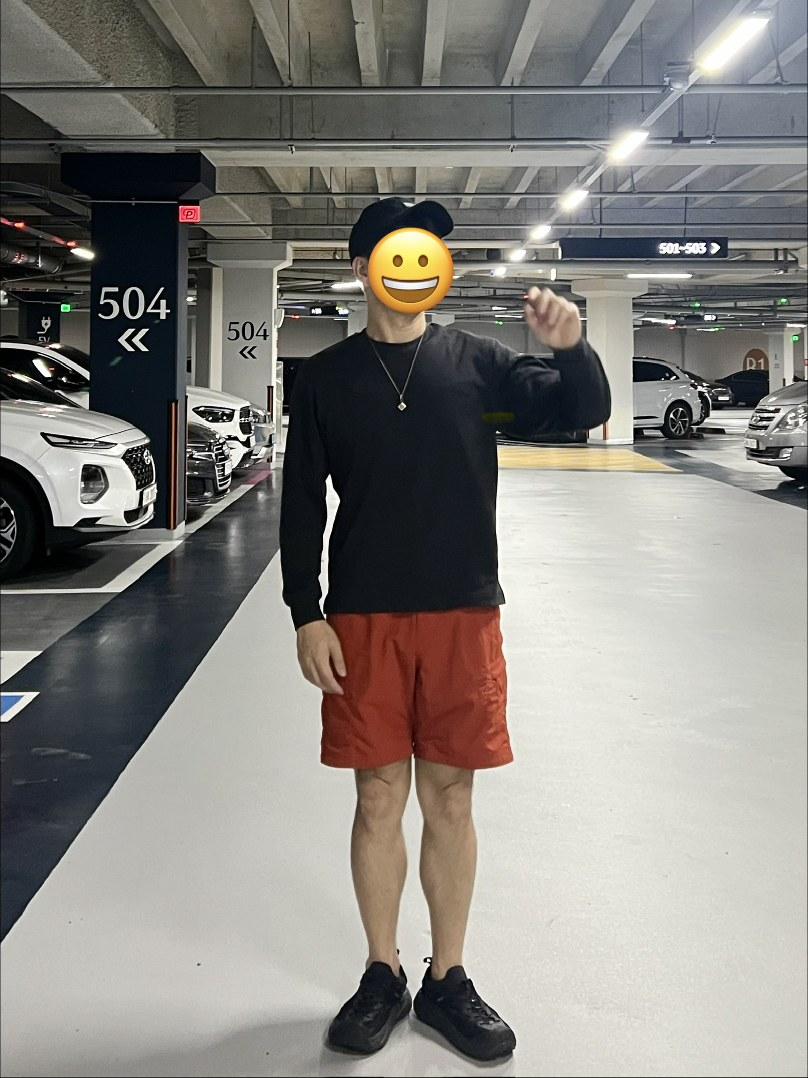 Uniqlo Geared Shorts Orange, Hoka Hopara 2 Black 착용 스타일 - 2
