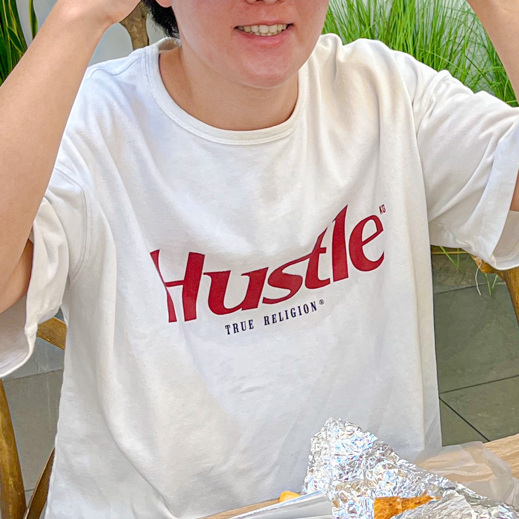 True Religion Hustler T-Shirt Melange Grey 착용 스타일