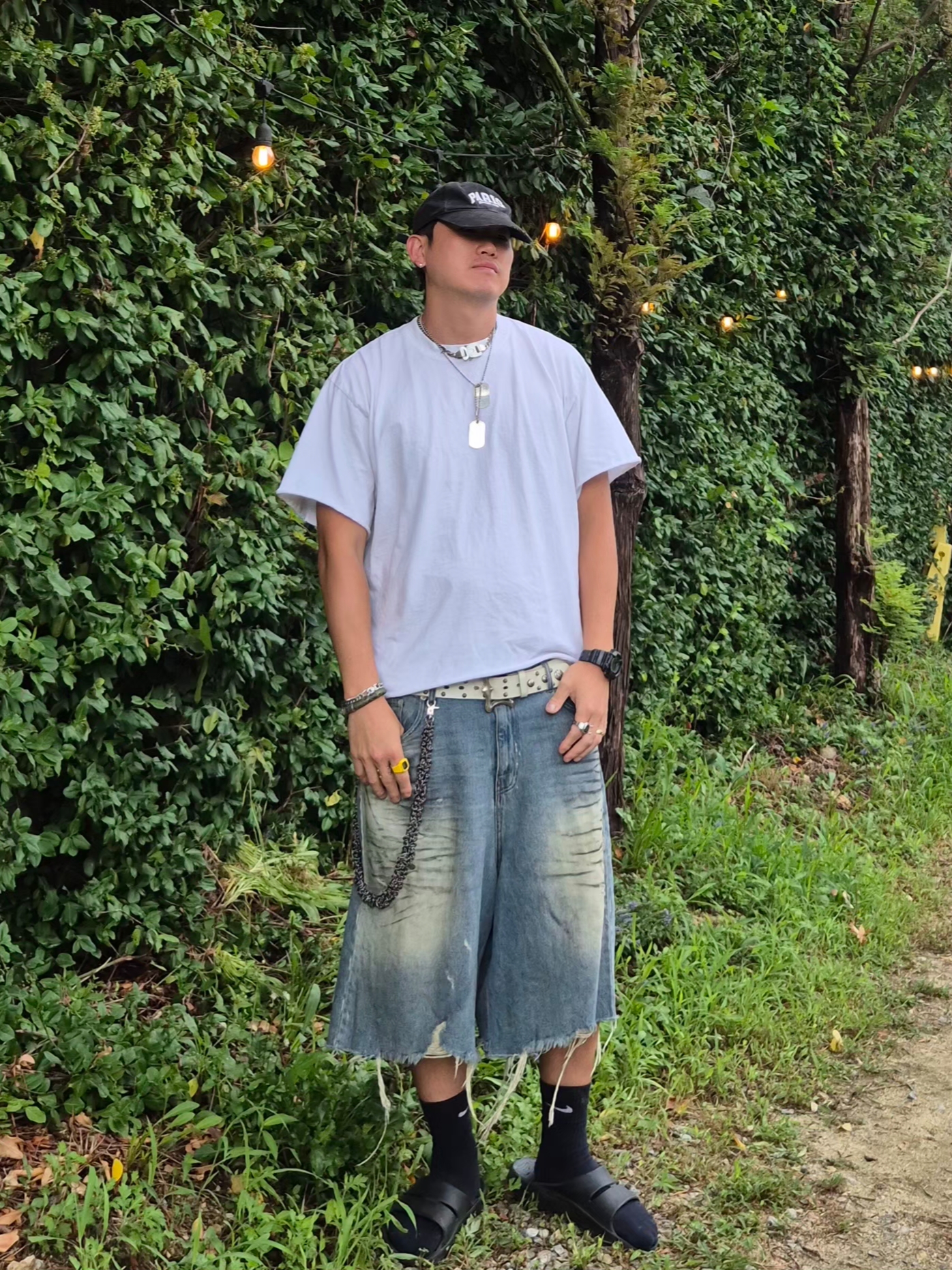 Project G/R Reworked Bermuda Shorts Blue, Oofos Ooahh Slide Black 착용 스타일 - 2