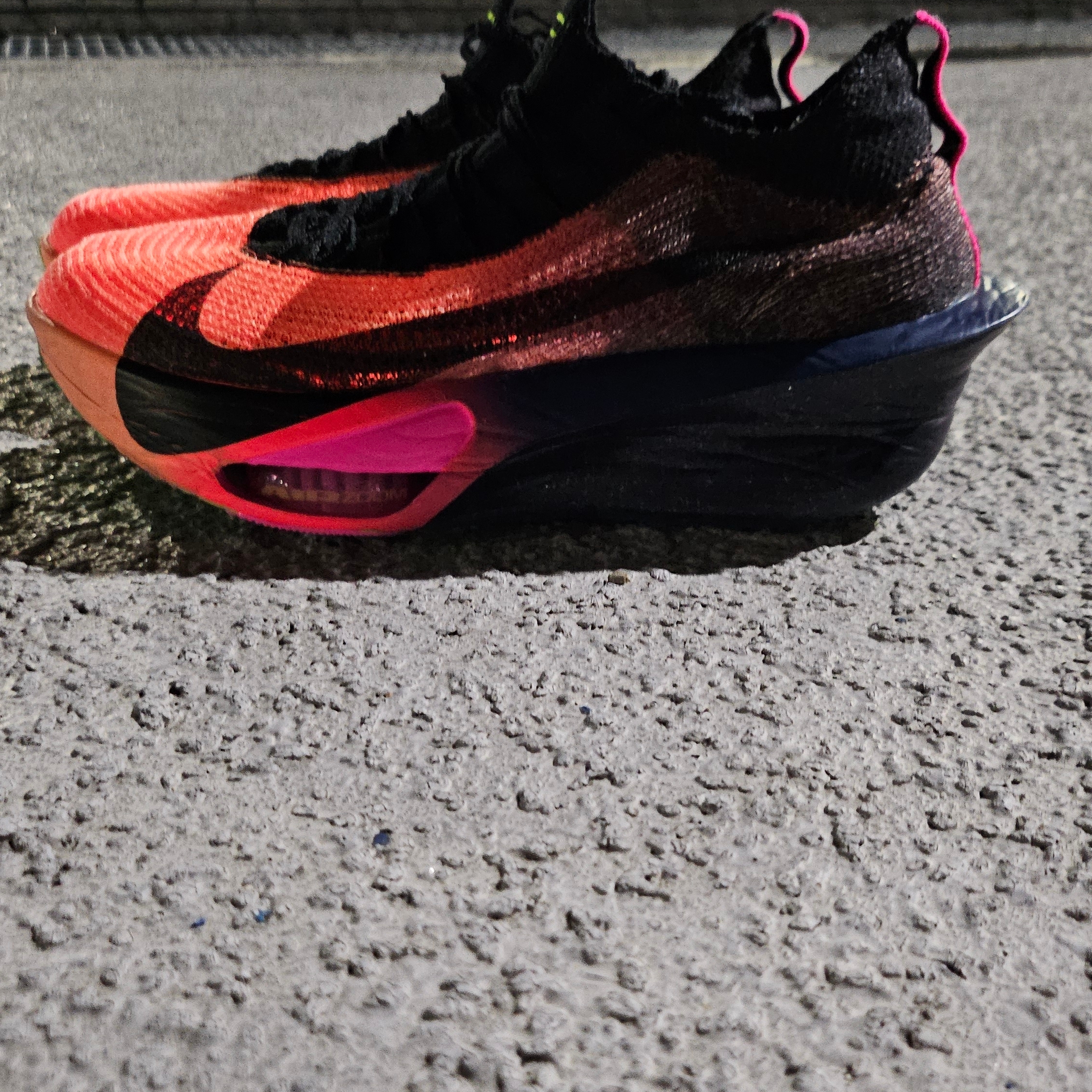 Nike Alphafly 3 Orange Pulse Purple Dynasty 착용 스타일 - 2
