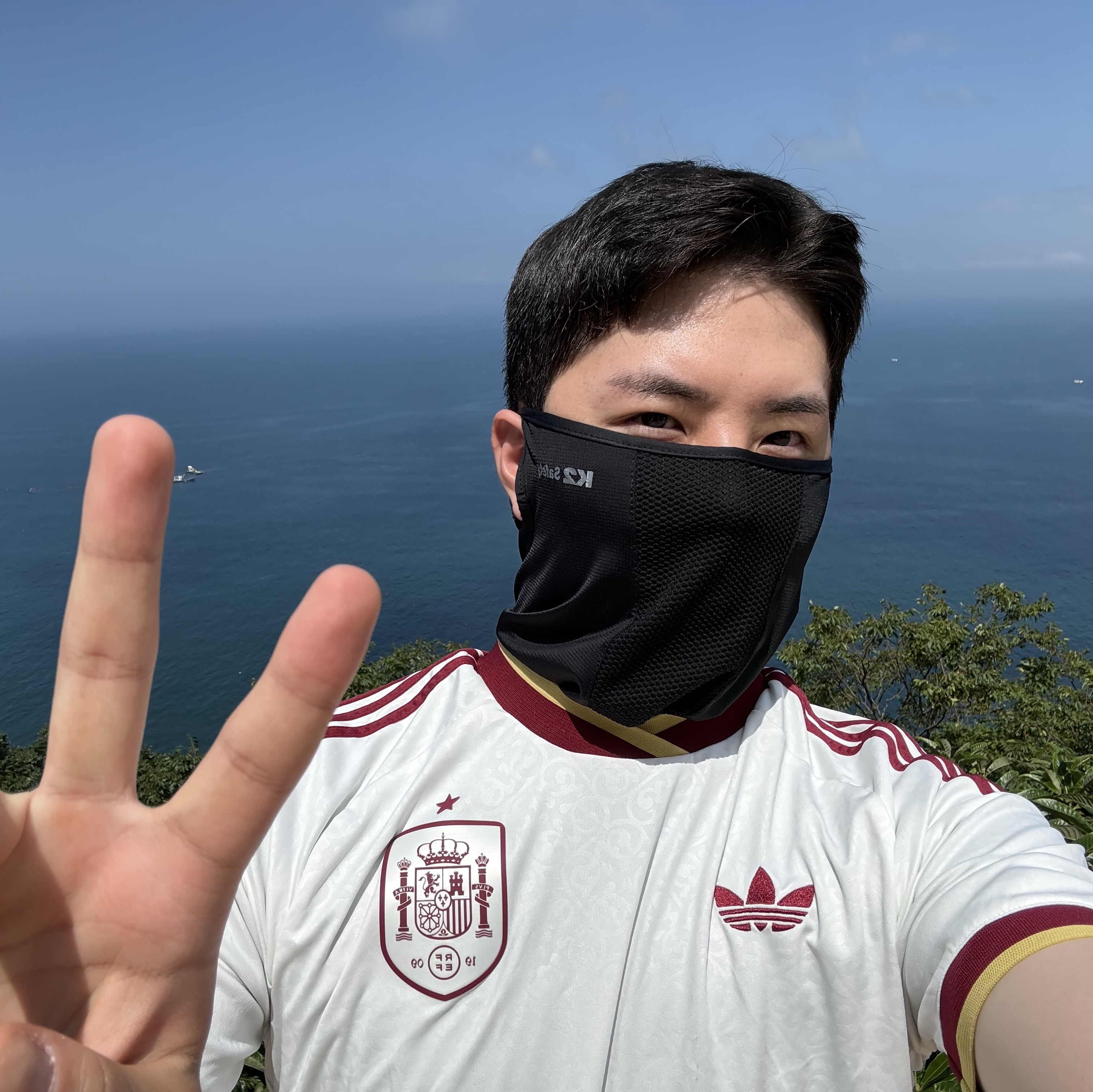 Adidas Spain 2026 Away Jersey Off White - KR Sizing (Non Marking Ver.) 착용 스타일