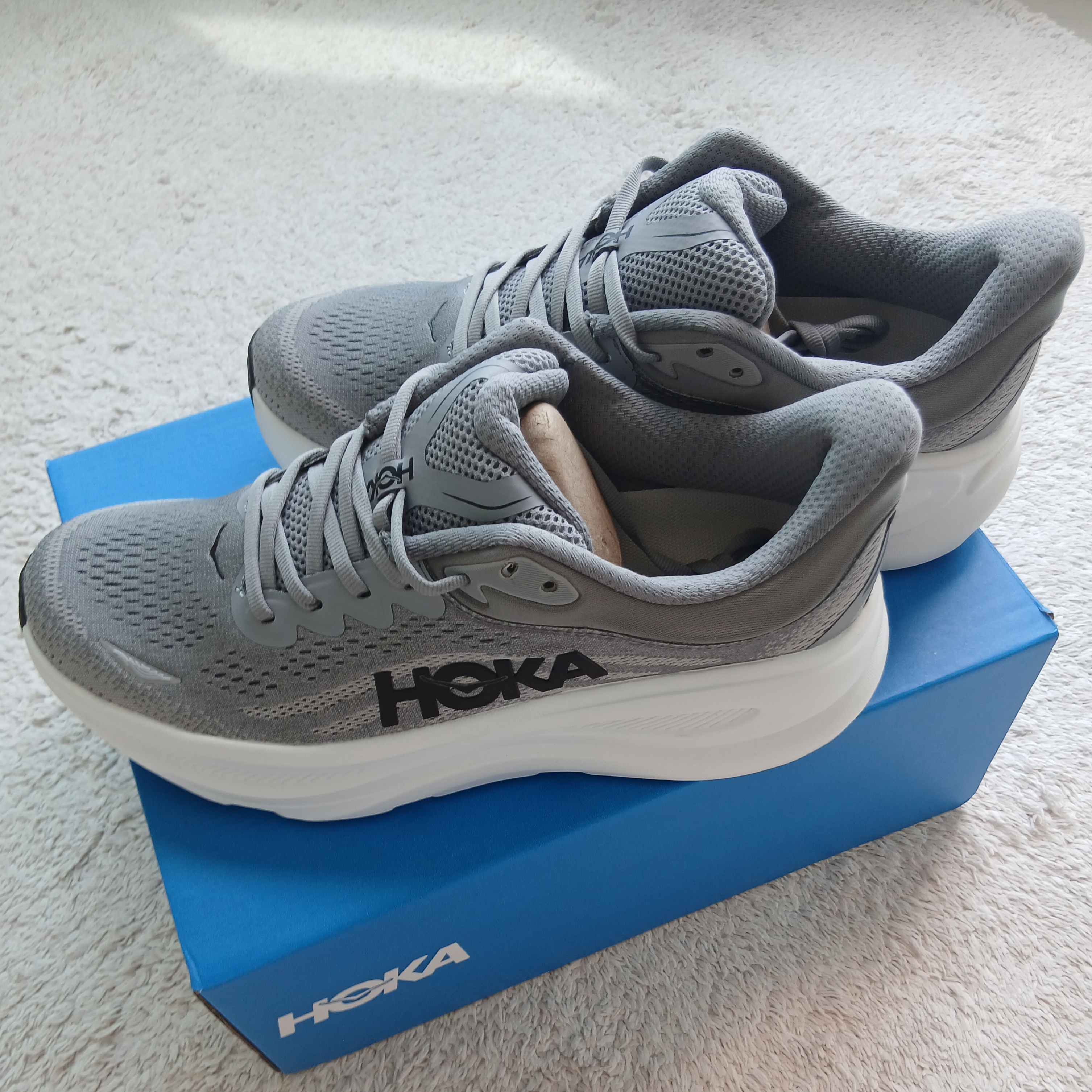 Hoka Bondi 9 Galactic Grey Stellar Grey - Regular, Hoka Bondi 9 Galactic Grey - Wide 착용 스타일 - 5