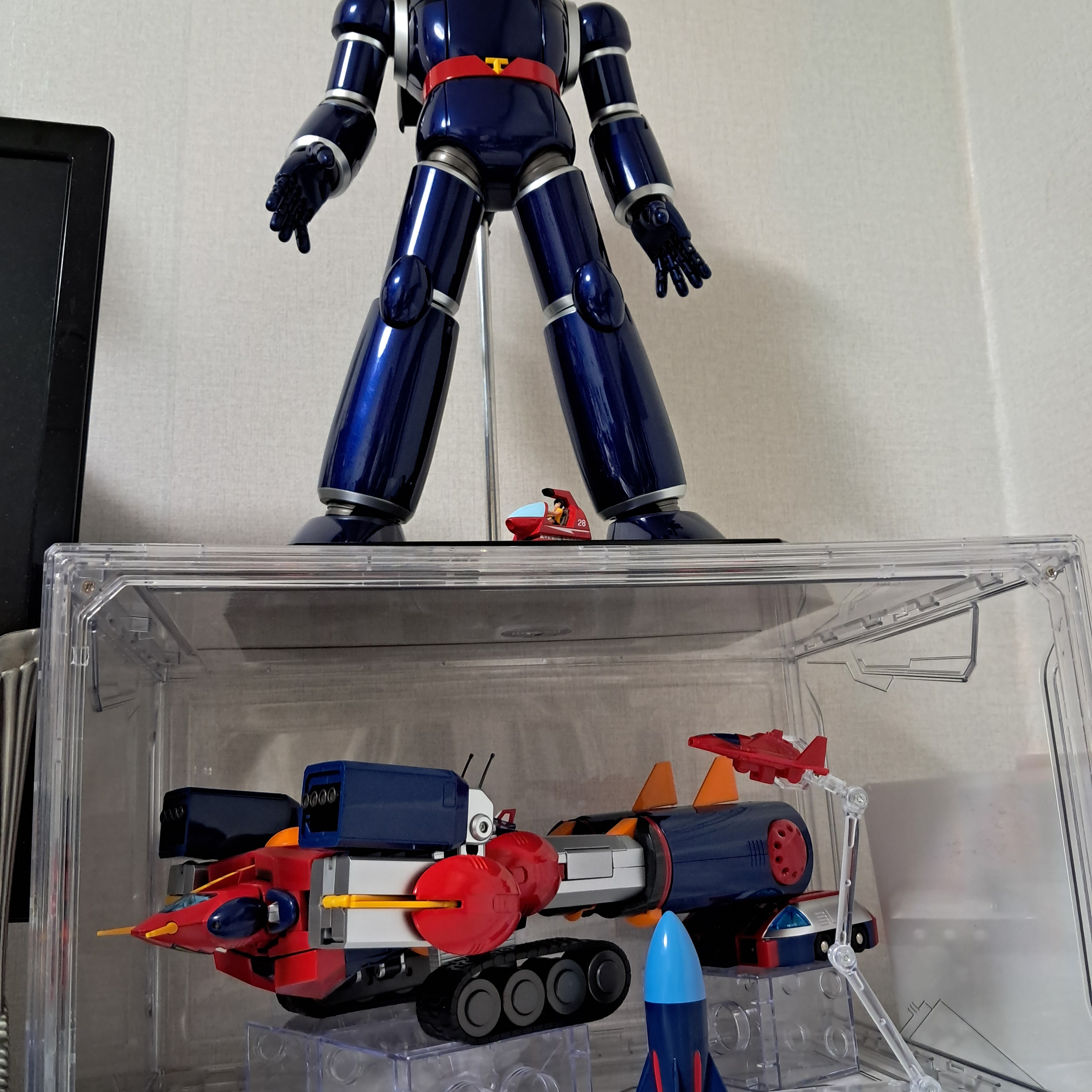 Good Smile Company Moderoid Messenger Of the Sun Tetsujin28 (Re-Run), Bandai Soul of Chogokin GX-50SP Combattler V 50th Anniversary Ver. 착용 스타일 - 3