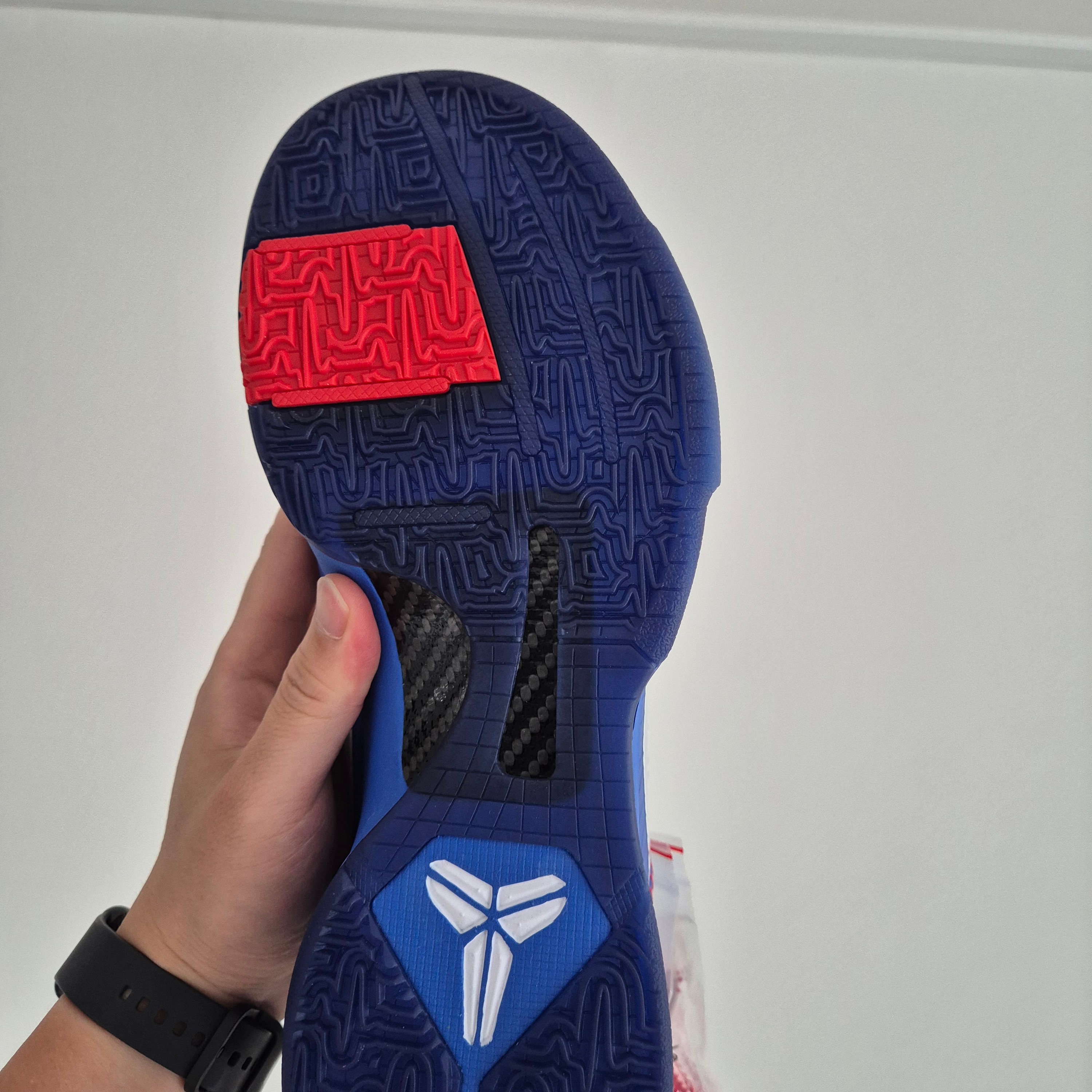 Nike Kobe 5 Protro Hyper Royal 착용 스타일 - 2