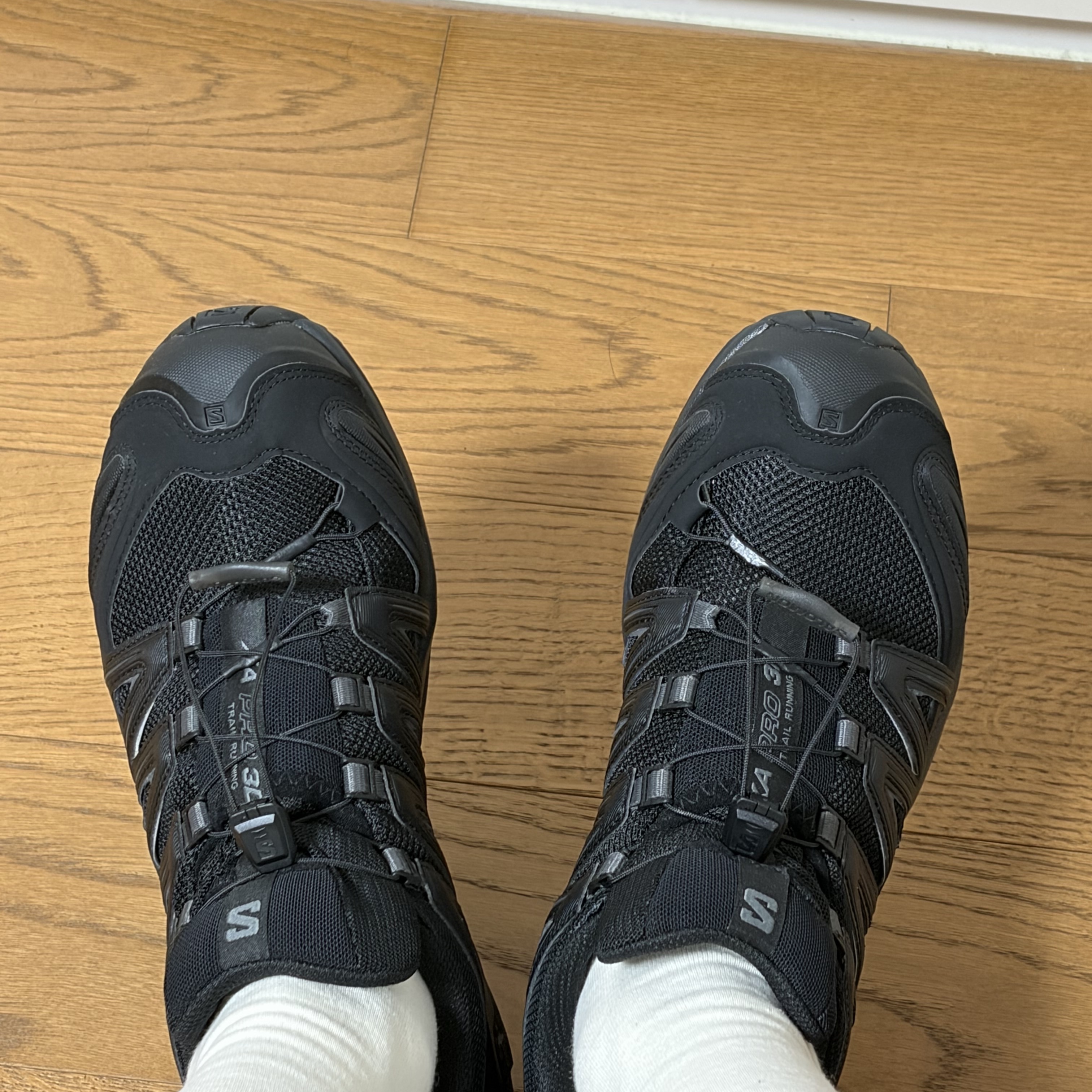 Salomon XA Pro 3D Black Magnet 착용 스타일