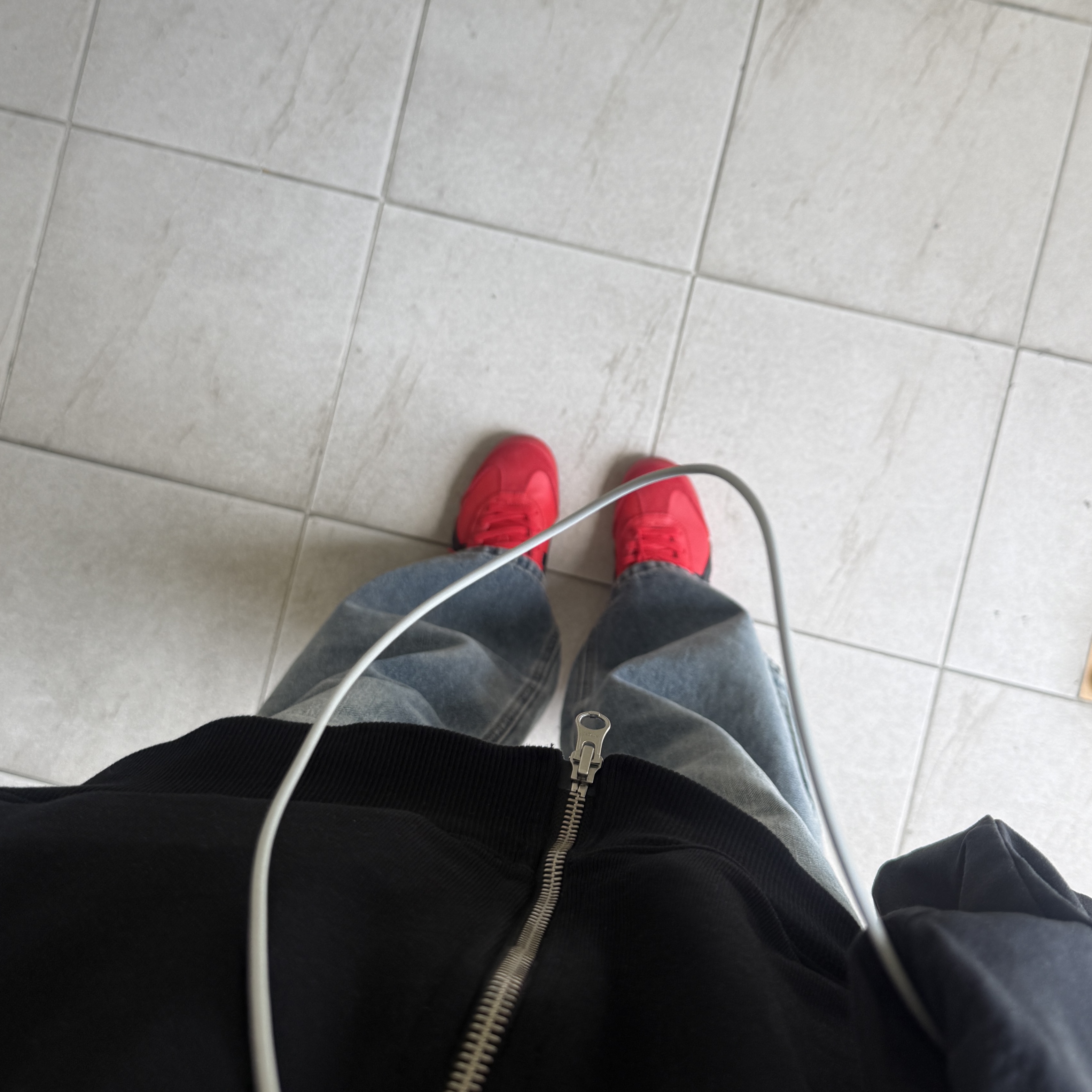 Onitsuka Tiger Mexico 66 Classic Red Black 착용 스타일